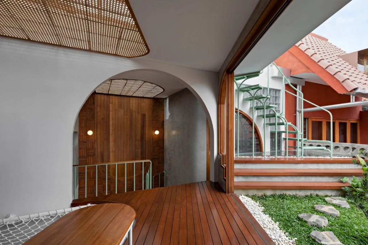 BIM Architecture | Java Rooftop+Rotating Room, Distracted House/Ismail Solehudin Architecture