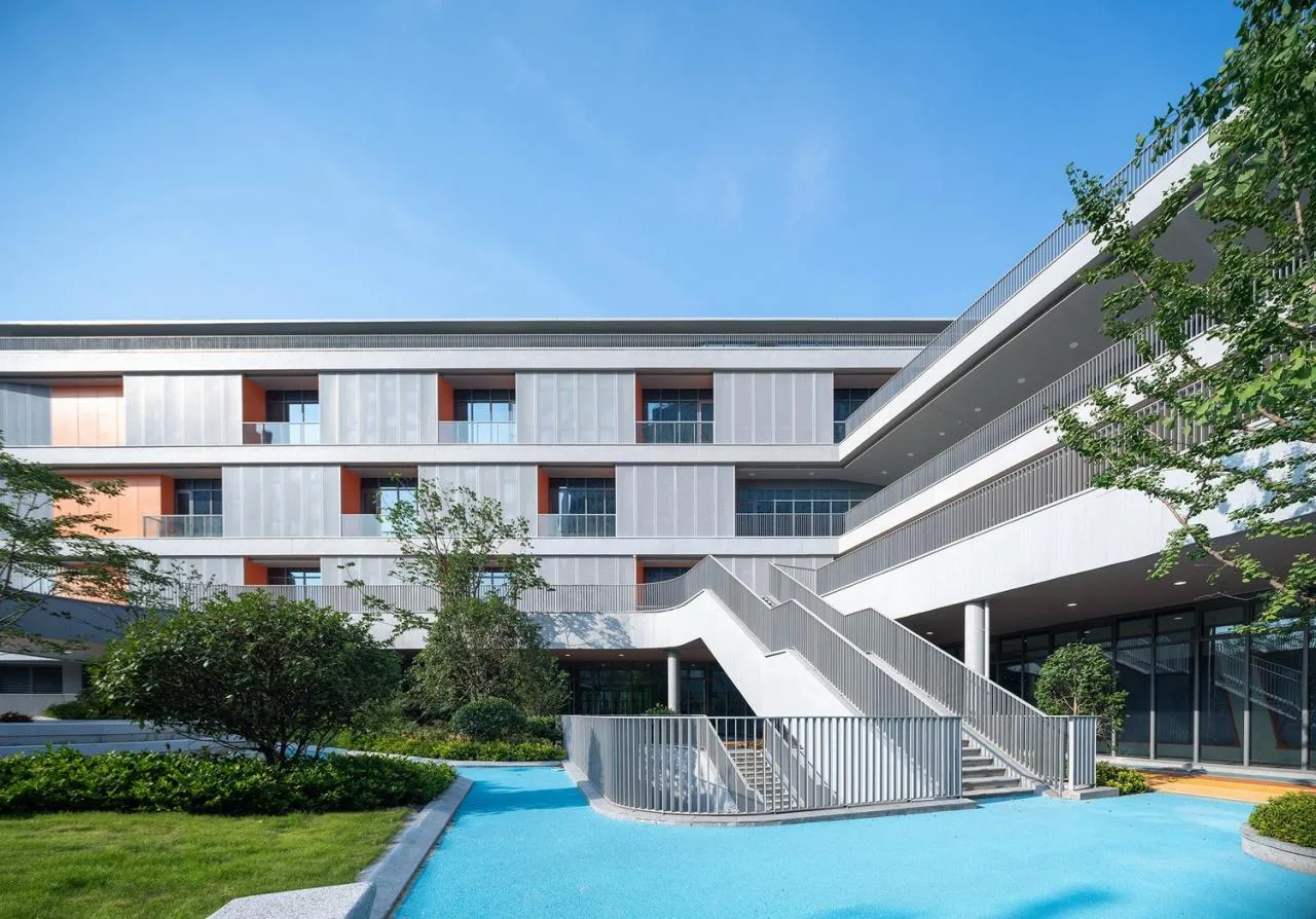BIM Architecture | Dialogue with Childlike Hearts, Natural Paradise: Hangzhou Jiangnan Experimental School Education Group Jianghui Primary School/Zhejiang University Architectural Design and Research Institute