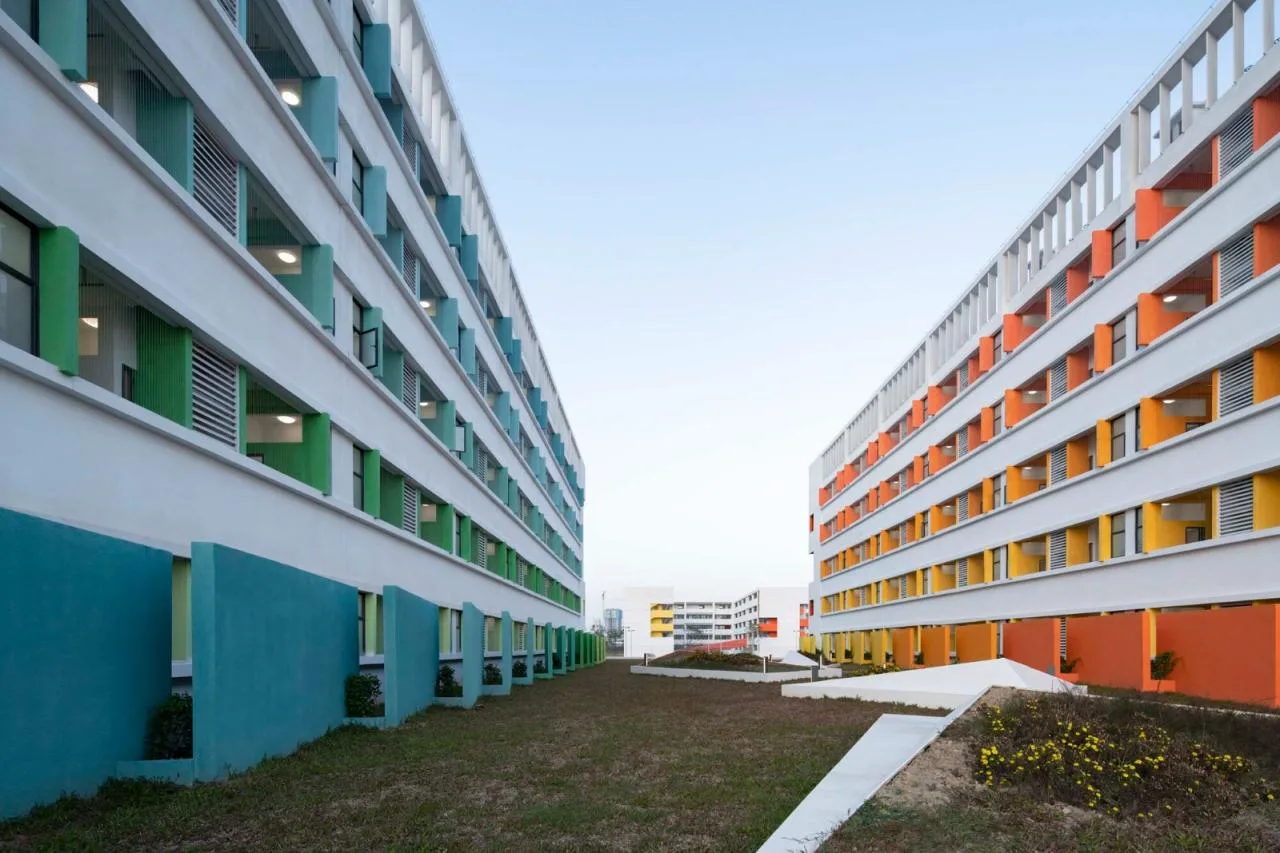 BIM Architecture | NanHai Guicheng Jingui High School/Vertical Beam Society