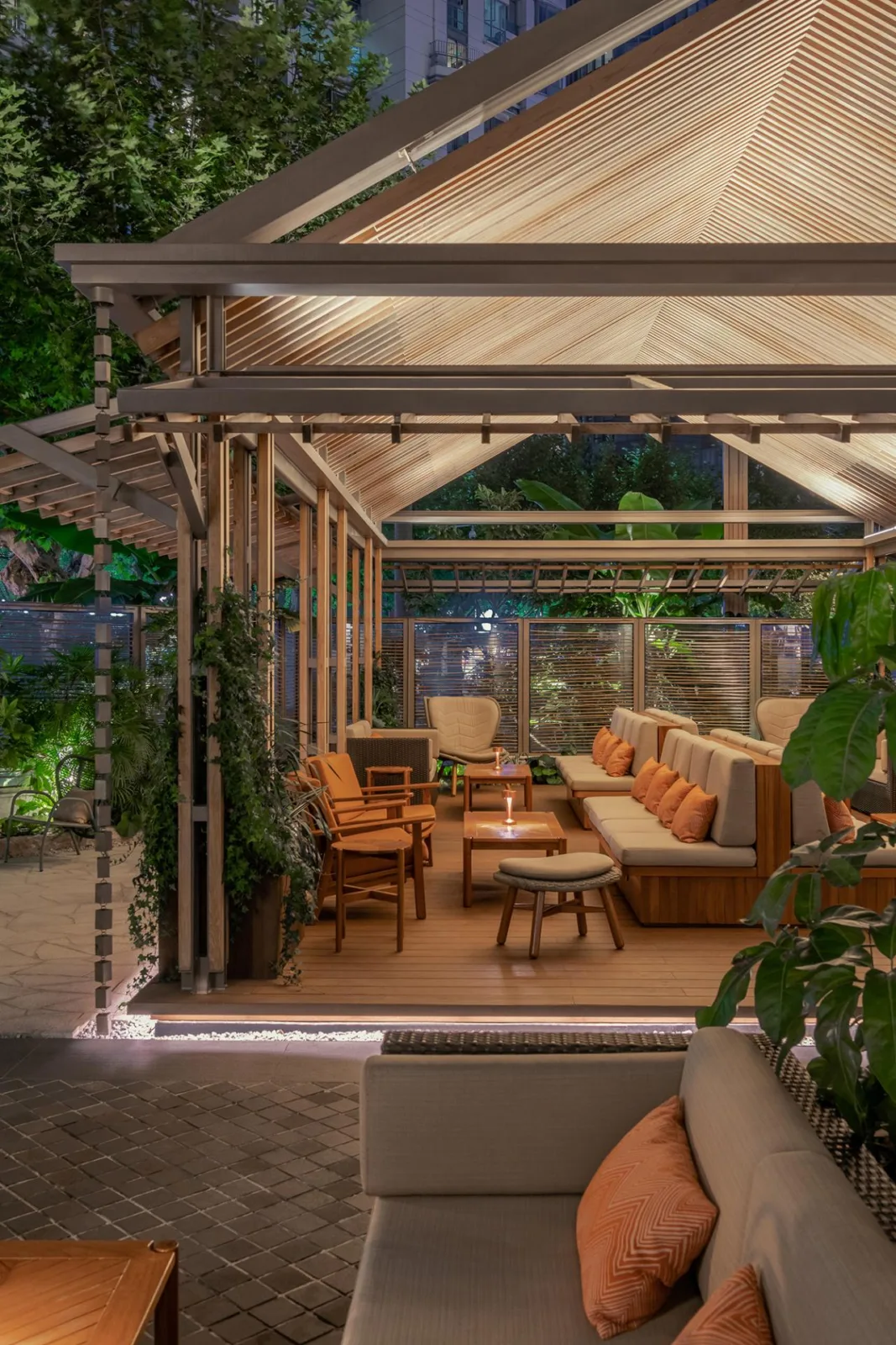 BIM Architecture | Shuangting Garden: Outdoor Space Renovation of Shanghai Sukhothai Hotel/LUKSTUDIO Studio