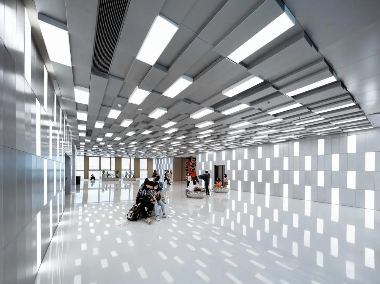 BIM Architecture | Ten Years of Construction, One Sky Street, One City: Chongqing Longhu Times Sky Street E-Hall/Chengzhi Design