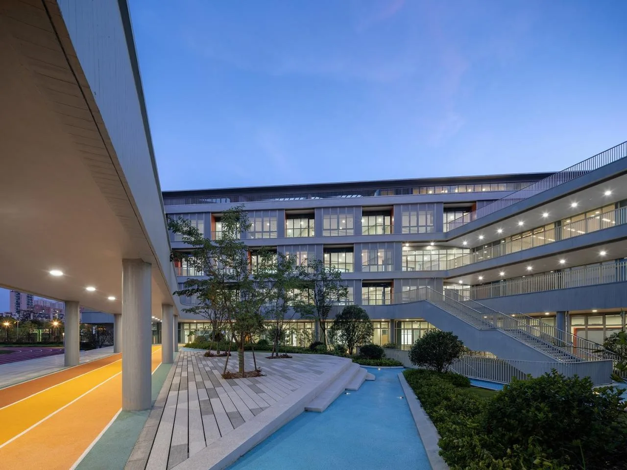 BIM Architecture | Dialogue with Childlike Hearts, Natural Paradise: Hangzhou Jiangnan Experimental School Education Group Jianghui Primary School/Zhejiang University Architectural Design and Research Institute