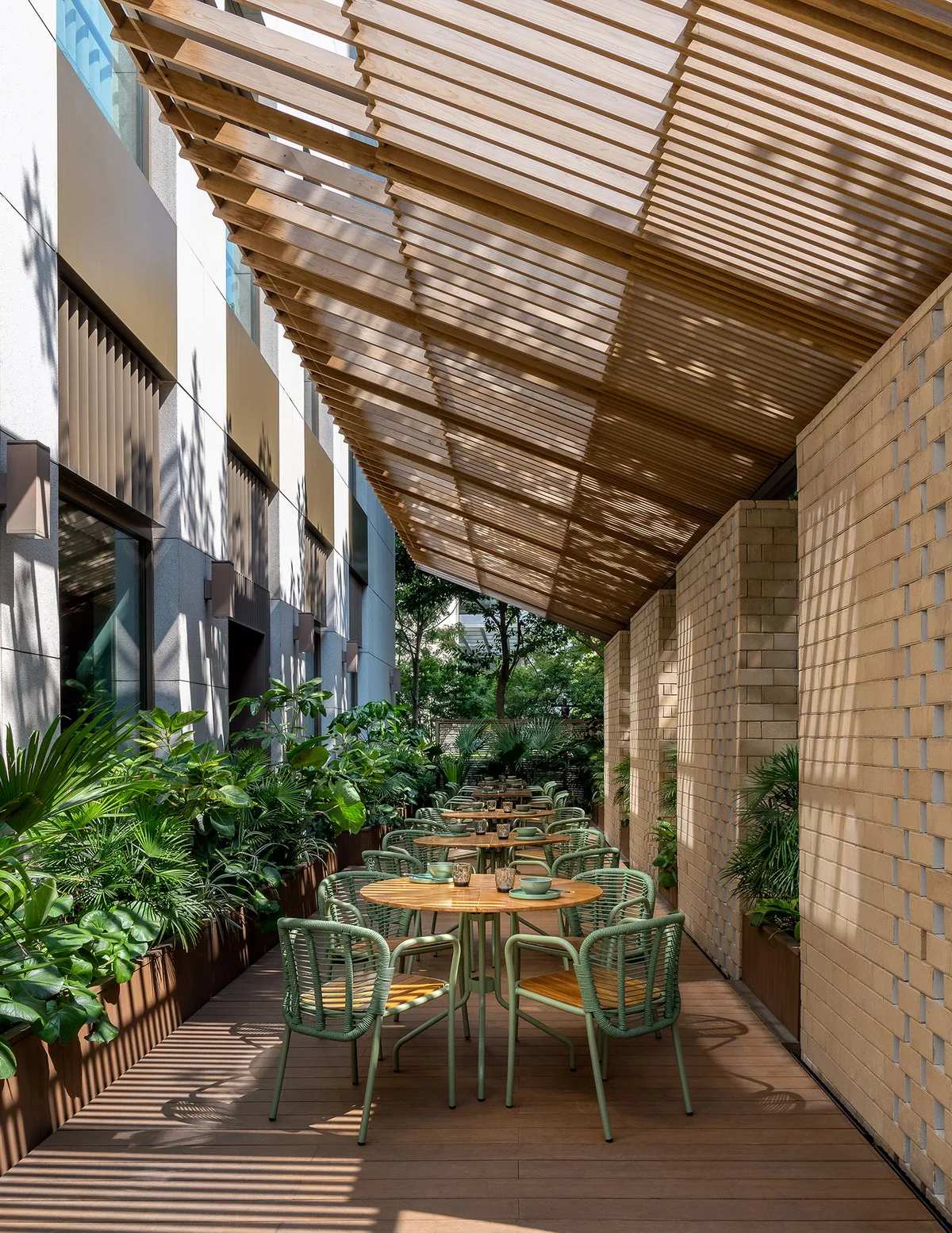 BIM Architecture | Shuangting Garden: Outdoor Space Renovation of Shanghai Sukhothai Hotel/LUKSTUDIO Studio