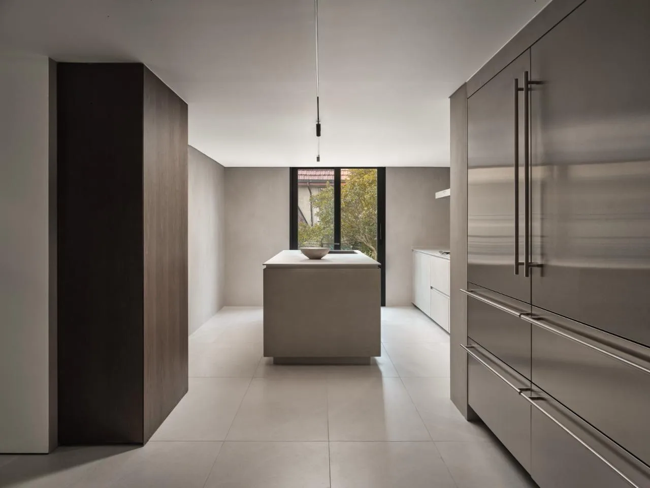 BIM building | 420 square meter duplex apartment under wutong tree: ingenious creation of "line of sight connectivity" elevated space/eight wasteland design for young families