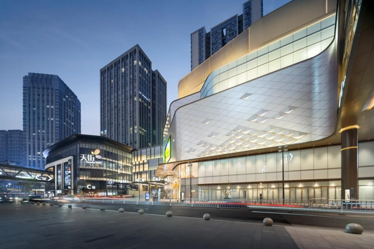 BIM Architecture | Ten Years of Construction, One Sky Street, One City: Chongqing Longhu Times Sky Street E-Hall/Chengzhi Design