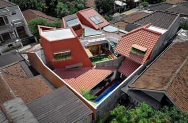 BIM Architecture: Java Rooftop and Rotating Room in the Distracted House by Ismail Solehudin-BIM WORLD
