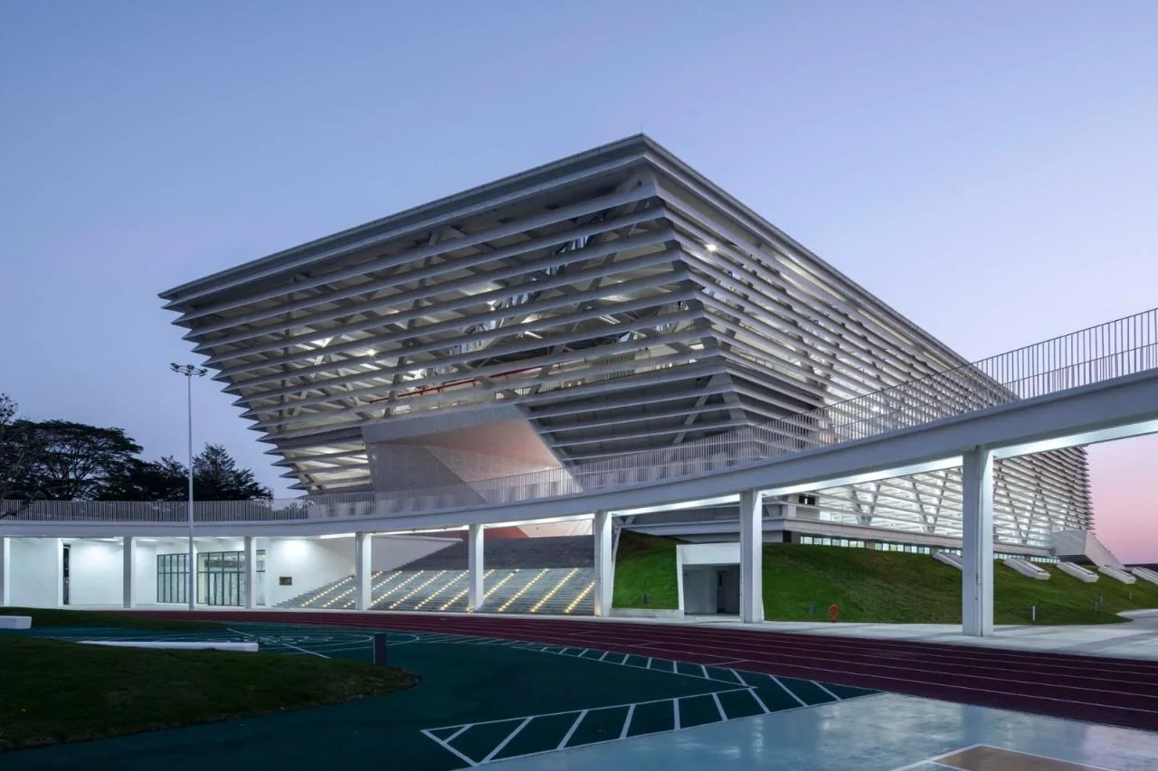 BIM Architecture | NanHai Guicheng Jingui High School/Vertical Beam Society