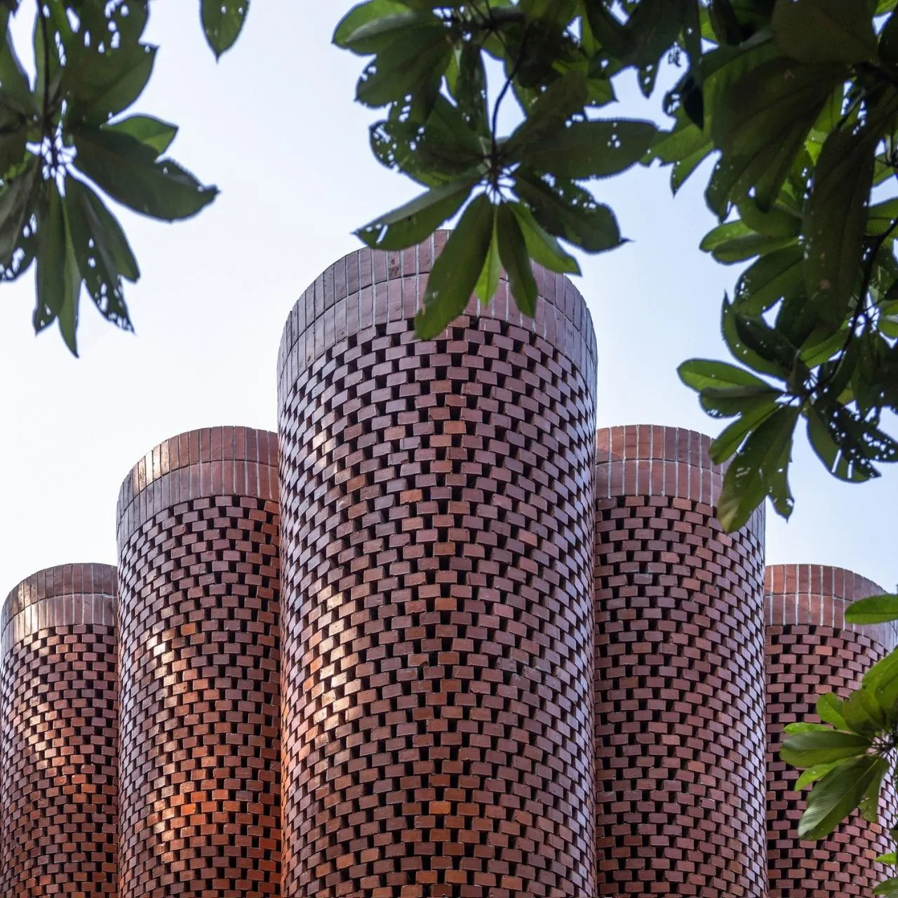 BIM Architecture | Mausoleum Memorial Hall, Concrete Cylinder 'Dripping'/Sthapotik