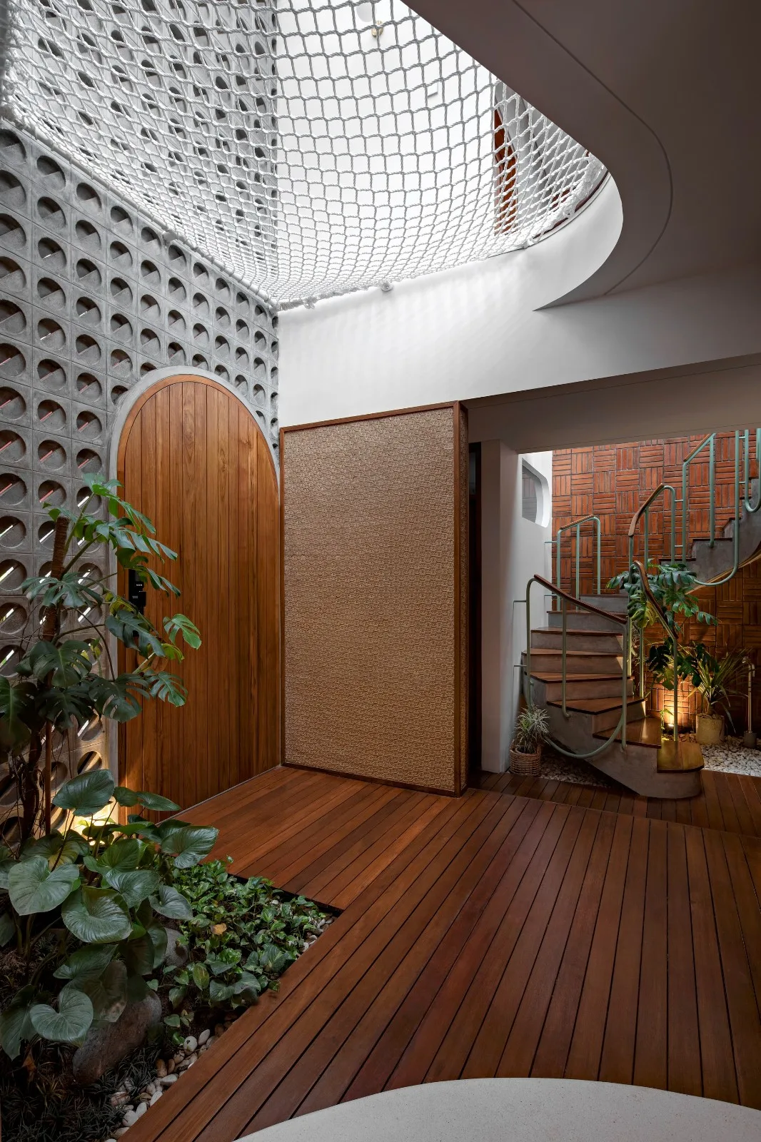 BIM Architecture | Java Rooftop+Rotating Room, Distracted House/Ismail Solehudin Architecture