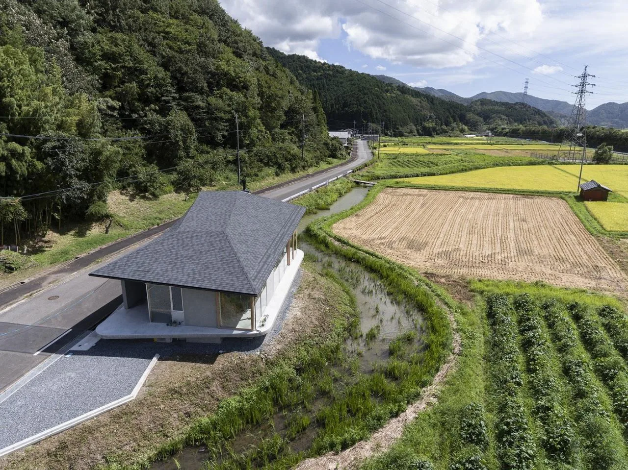BIM Architecture | Flooring and Roofing in Haiyuan Town/SAI Architecture Studio
