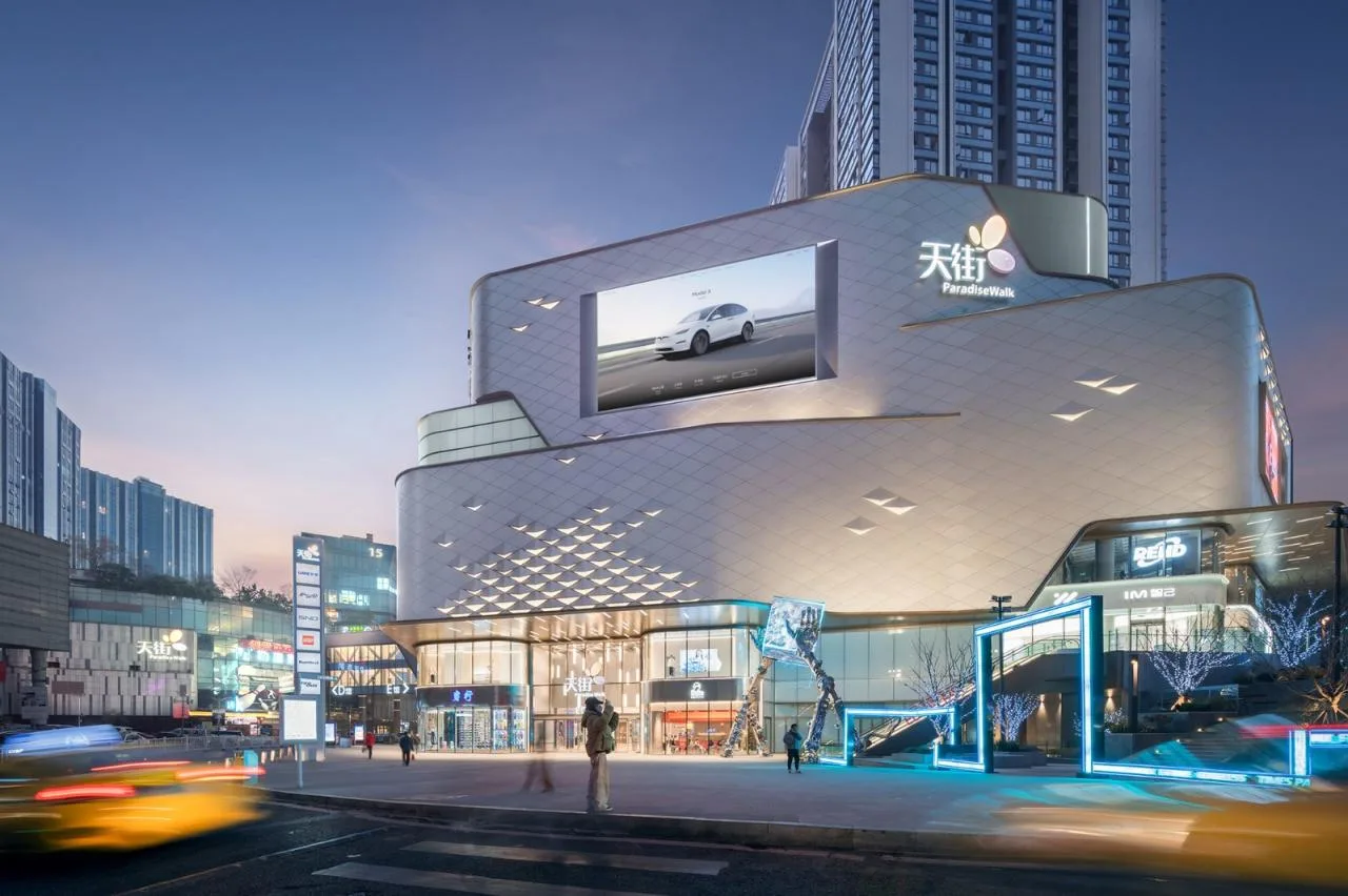 BIM Architecture | Ten Years of Construction, One Sky Street, One City: Chongqing Longhu Times Sky Street E-Hall/Chengzhi Design