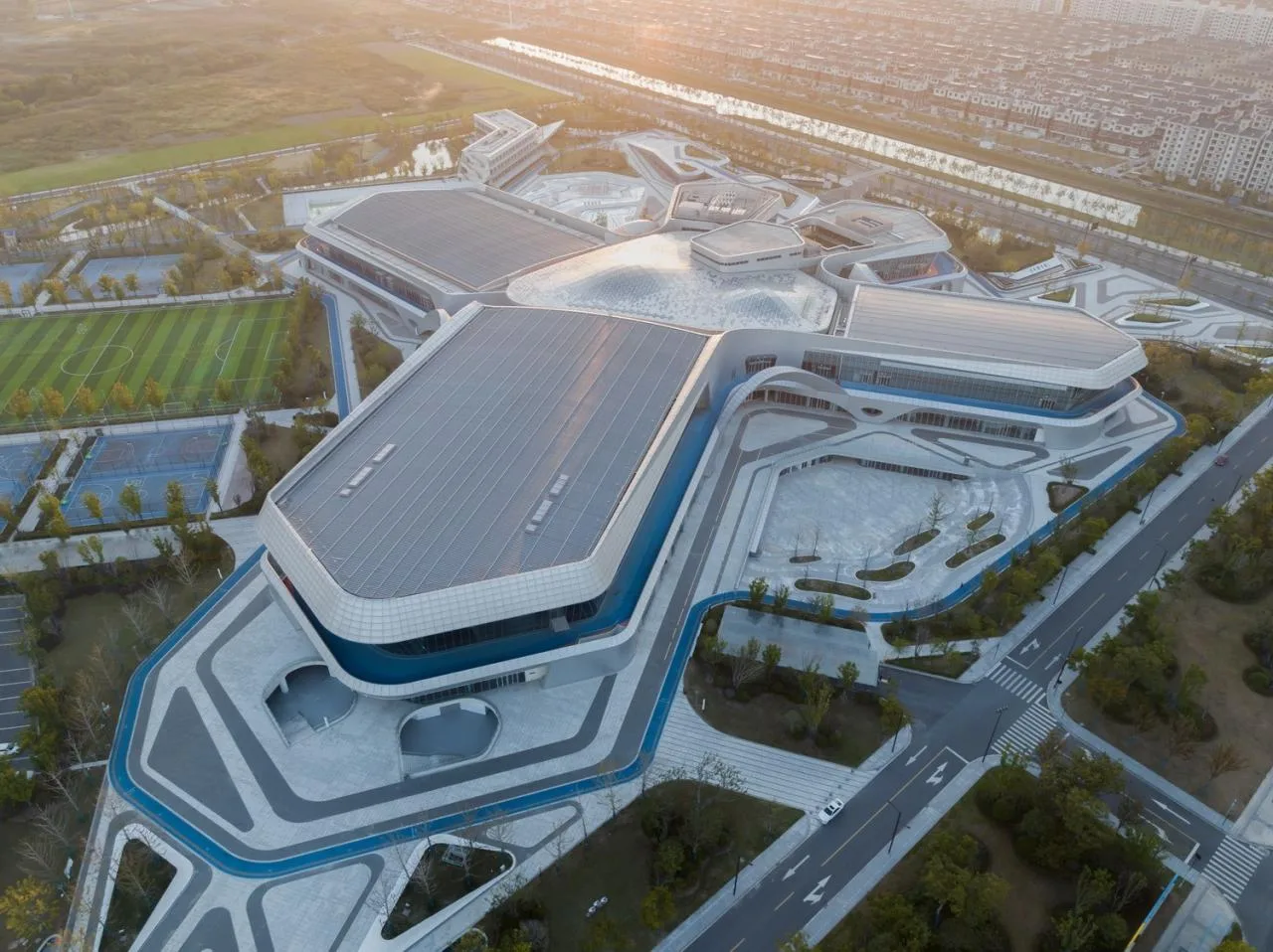 BIM Architecture | Sports Catalyze Urban Life: Tongxiang National Fitness Center and Li Ning Sports Park/PTD Botao Design