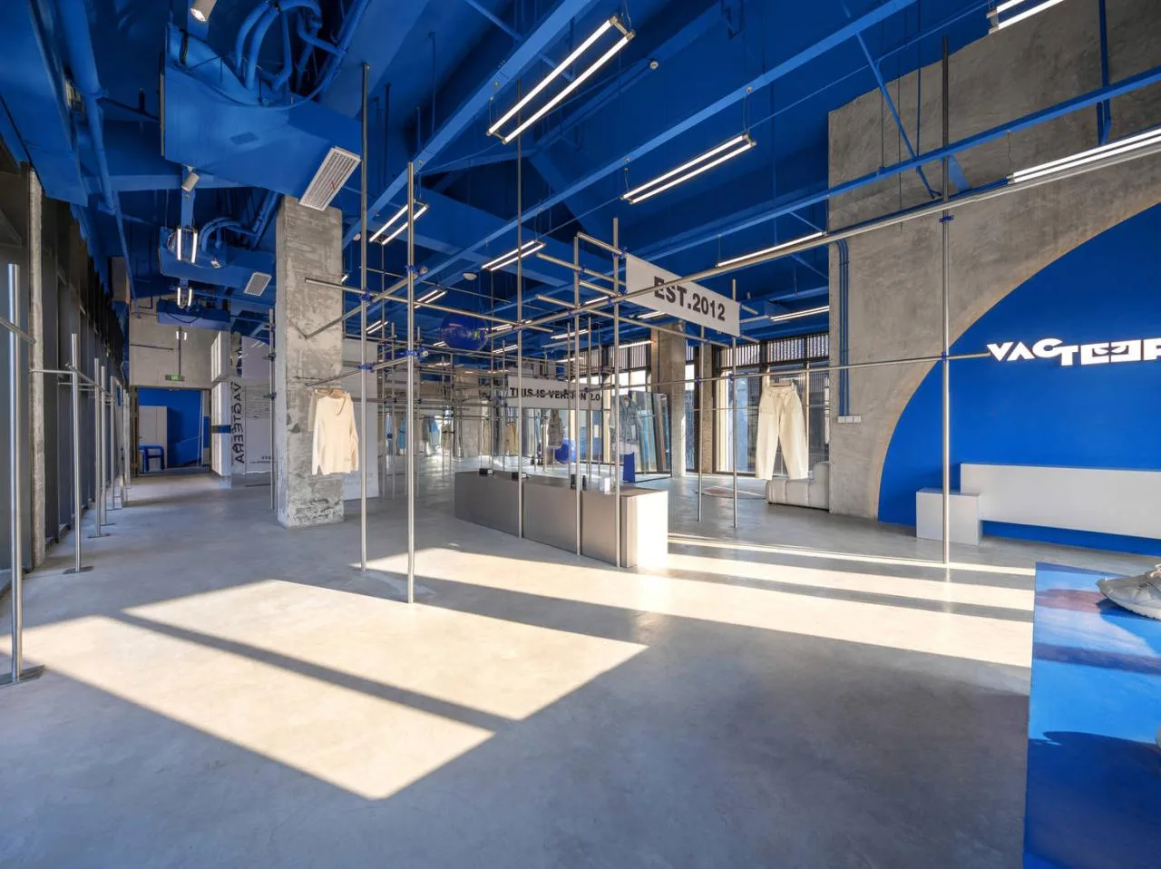 BIM Architecture | Floating Half Earth Vagteera/Feijie Inspiration Design Laboratory