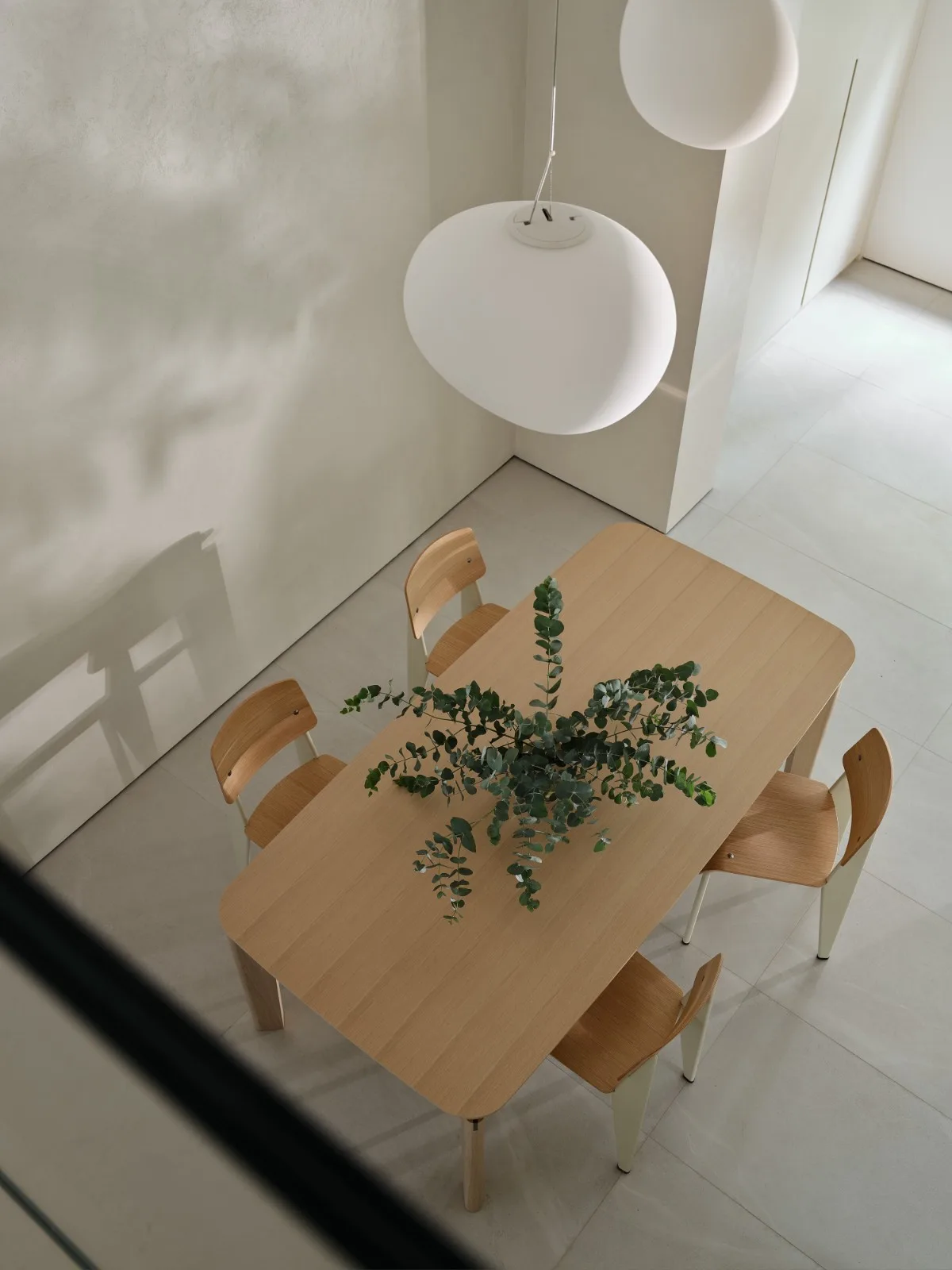 BIM building | 420 square meter duplex apartment under wutong tree: ingenious creation of "line of sight connectivity" elevated space/eight wasteland design for young families