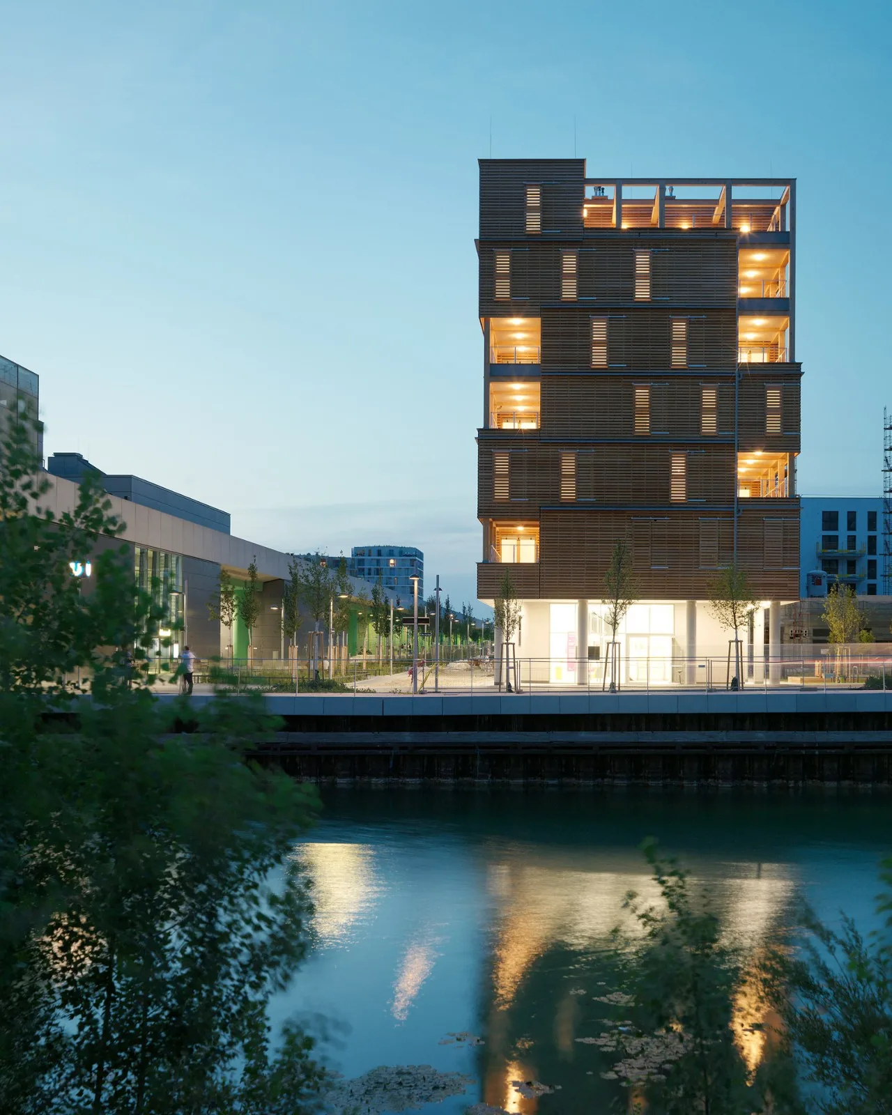 BIM Architecture | Binhu Forum Apartments/Heri& salli