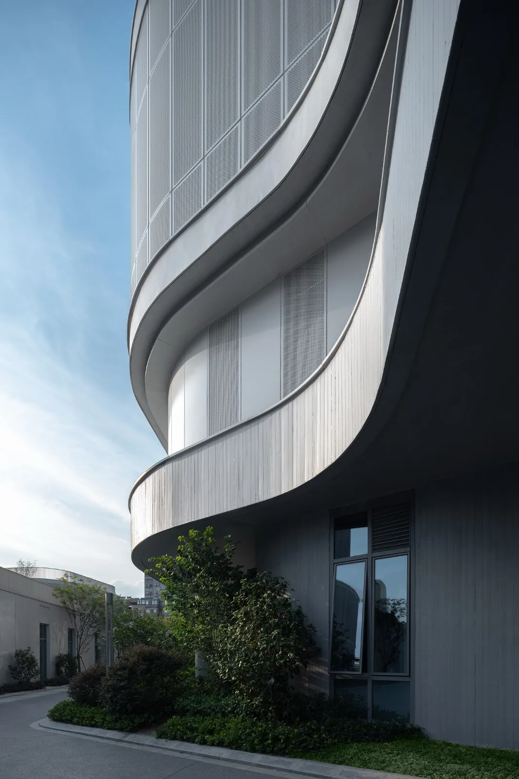BIM Architecture | Dialogue with Childlike Hearts, Natural Paradise: Hangzhou Jiangnan Experimental School Education Group Jianghui Primary School/Zhejiang University Architectural Design and Research Institute
