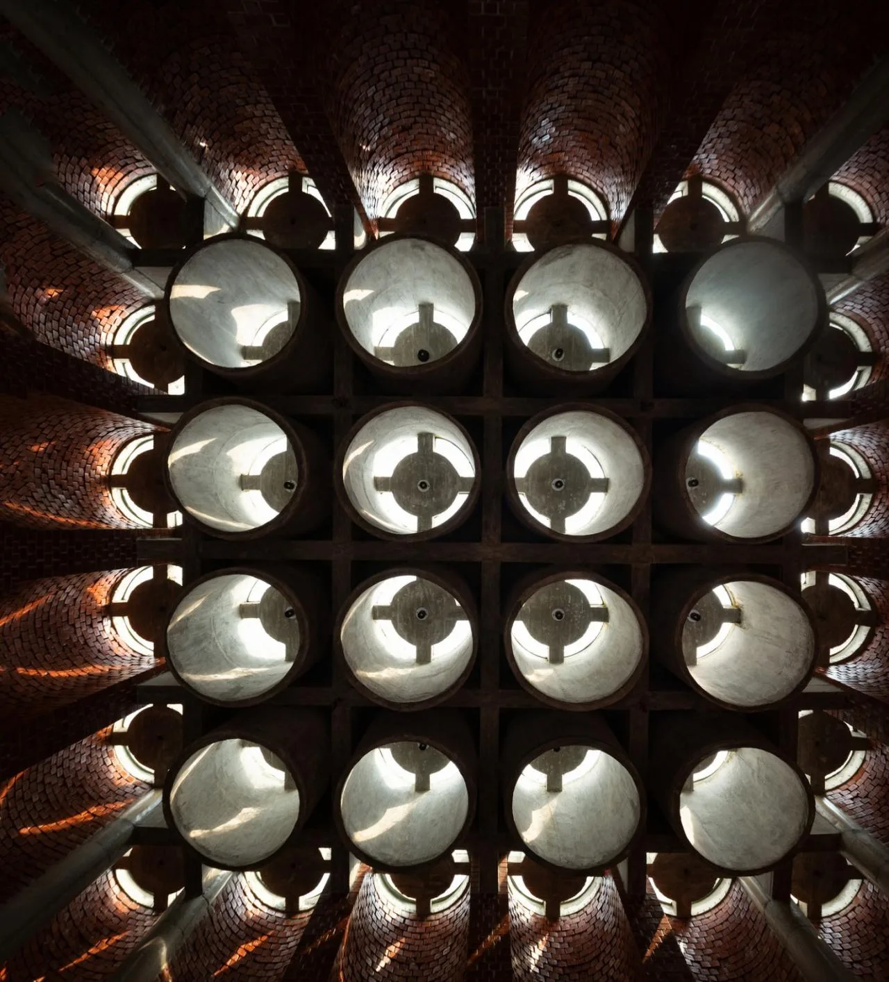 BIM Architecture | Mausoleum Memorial Hall, Concrete Cylinder 'Dripping'/Sthapotik