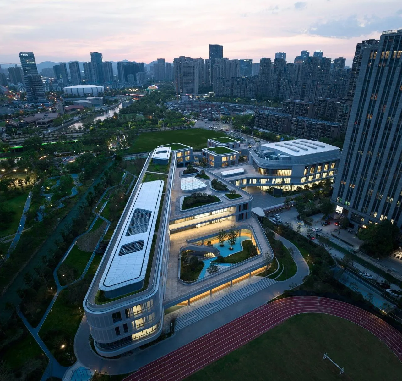 BIM Architecture | Dialogue with Childlike Hearts, Natural Paradise: Hangzhou Jiangnan Experimental School Education Group Jianghui Primary School/Zhejiang University Architectural Design and Research Institute
