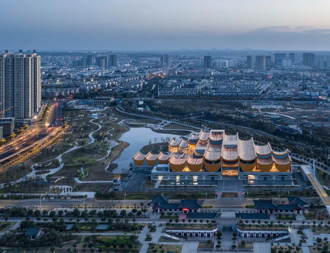 BIM Architecture | Sui and Tang Grand Canal Cultural Museum/Tongji Ruoben Architecture Studio