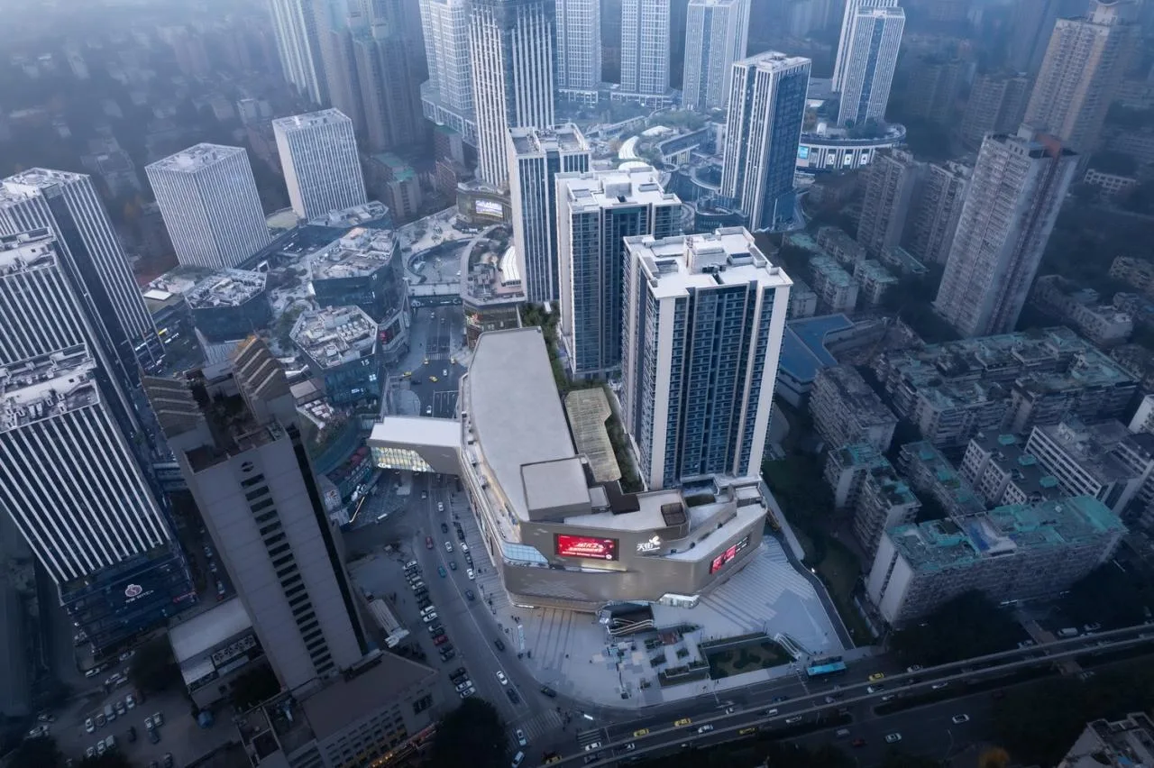 BIM Architecture | Ten Years of Construction, One Sky Street, One City: Chongqing Longhu Times Sky Street E-Hall/Chengzhi Design