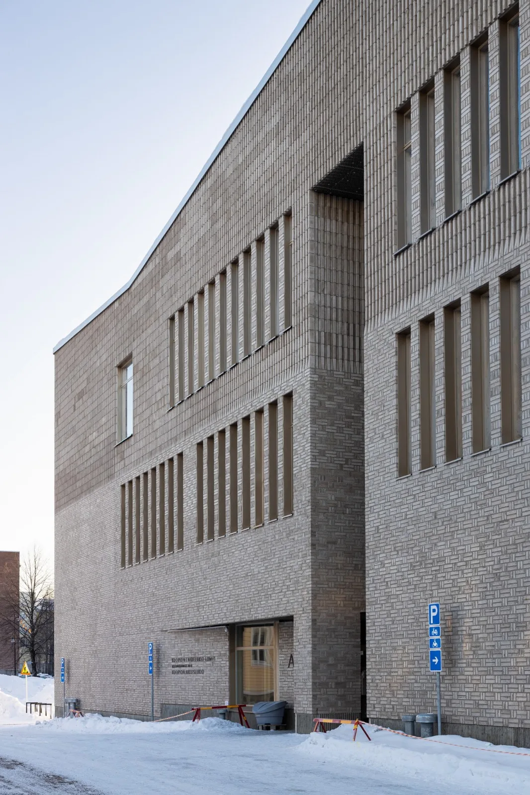 BIM Architecture | Lumit Art High School/Lukkairoinen Architecture Firm