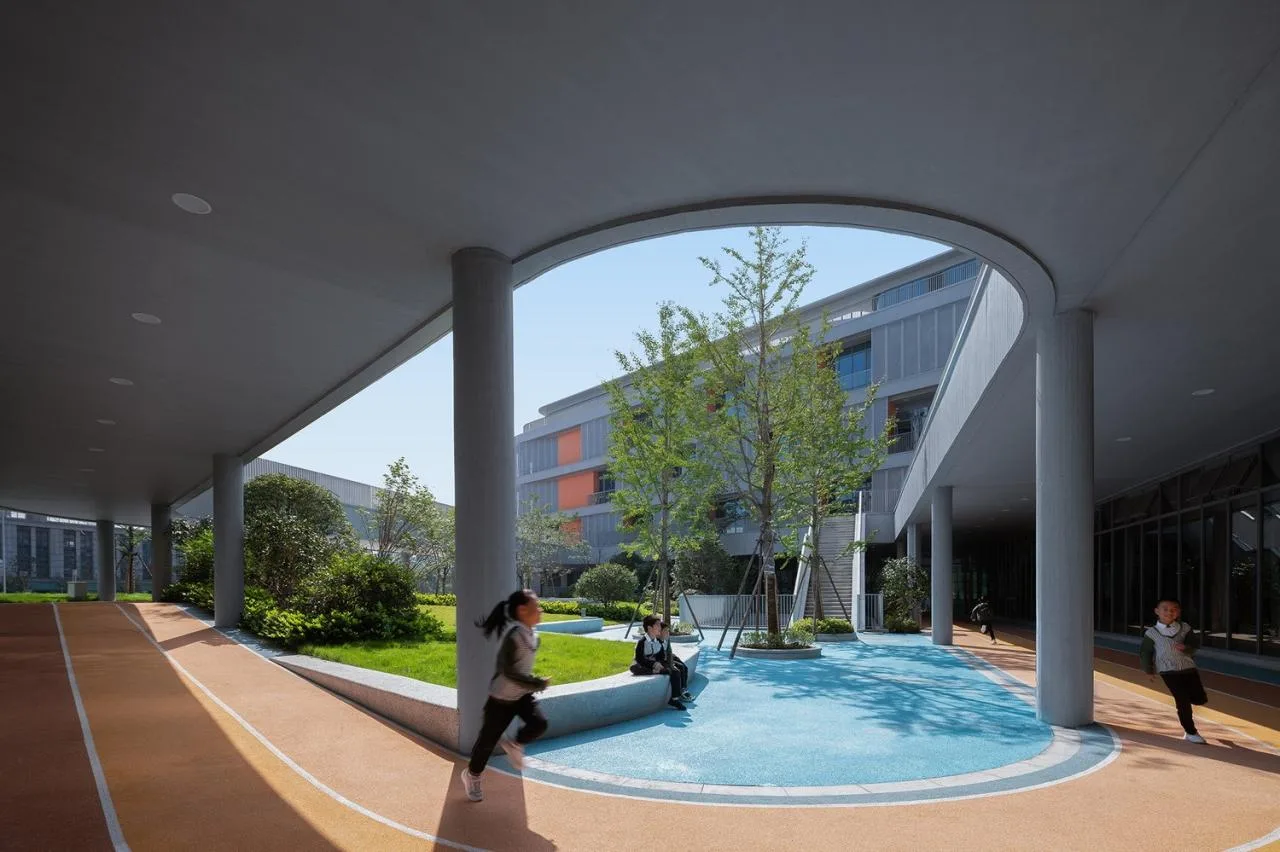 BIM Architecture | Dialogue with Childlike Hearts, Natural Paradise: Hangzhou Jiangnan Experimental School Education Group Jianghui Primary School/Zhejiang University Architectural Design and Research Institute