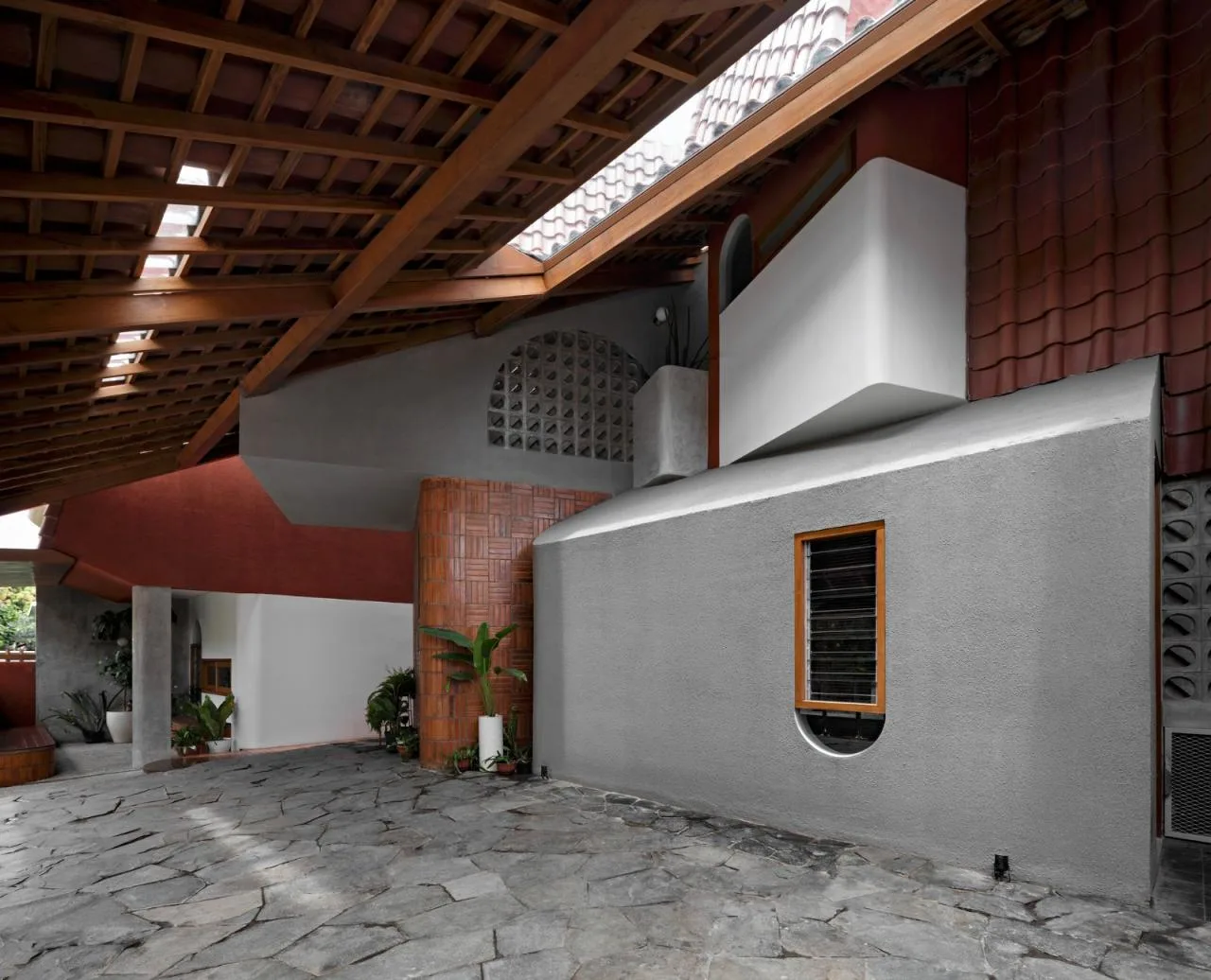 BIM Architecture | Java Rooftop+Rotating Room, Distracted House/Ismail Solehudin Architecture