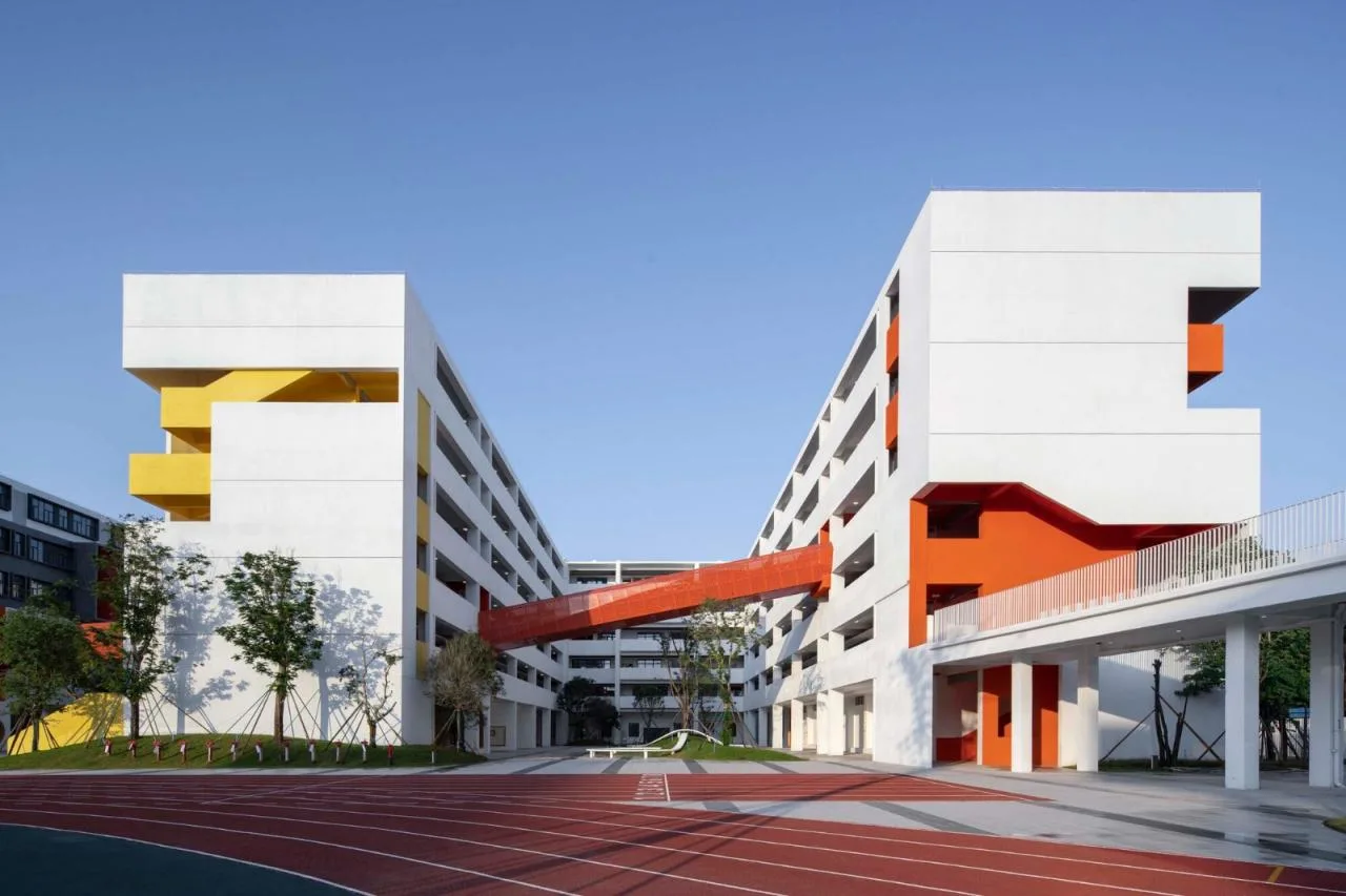 BIM Architecture | NanHai Guicheng Jingui High School/Vertical Beam Society