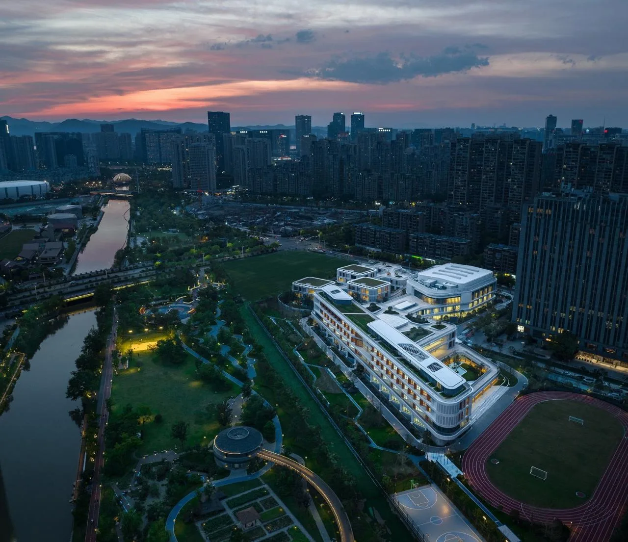 BIM Architecture | Dialogue with Childlike Hearts, Natural Paradise: Hangzhou Jiangnan Experimental School Education Group Jianghui Primary School/Zhejiang University Architectural Design and Research Institute