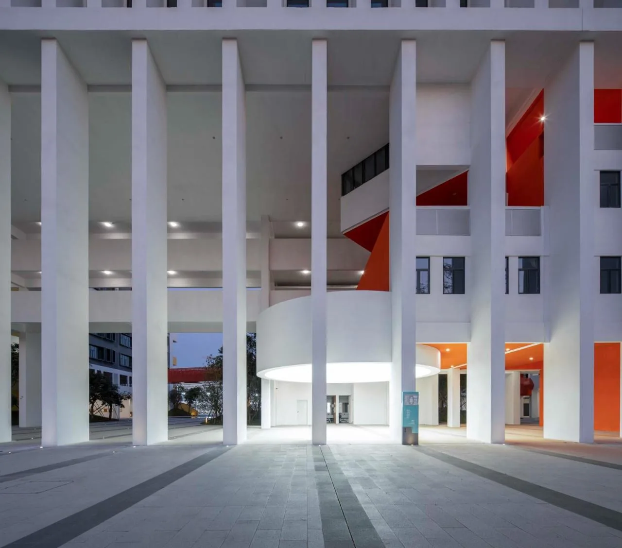 BIM Architecture | NanHai Guicheng Jingui High School/Vertical Beam Society