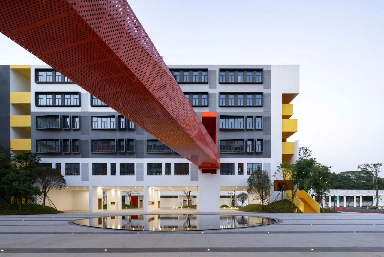 BIM Architecture | NanHai Guicheng Jingui High School/Vertical Beam Society