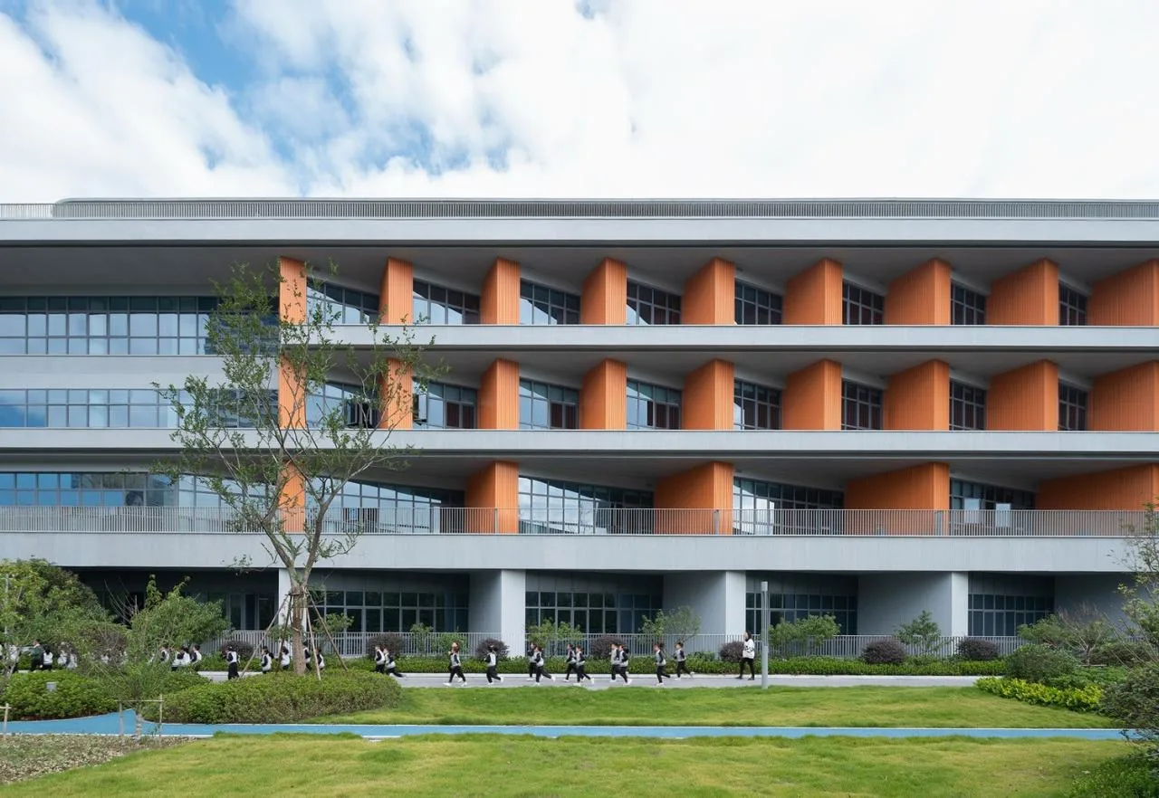 BIM Architecture | Dialogue with Childlike Hearts, Natural Paradise: Hangzhou Jiangnan Experimental School Education Group Jianghui Primary School/Zhejiang University Architectural Design and Research Institute