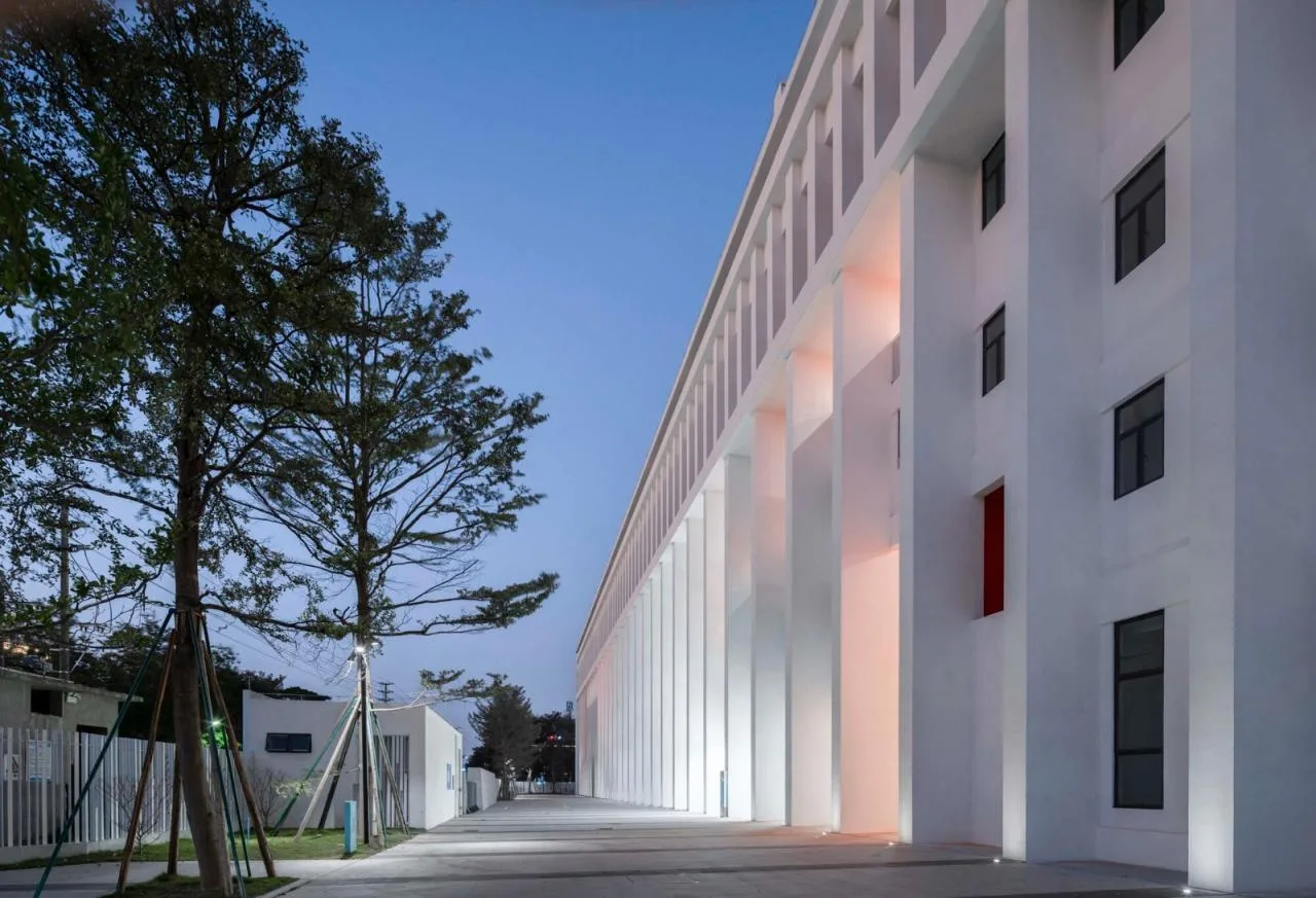 BIM Architecture | NanHai Guicheng Jingui High School/Vertical Beam Society