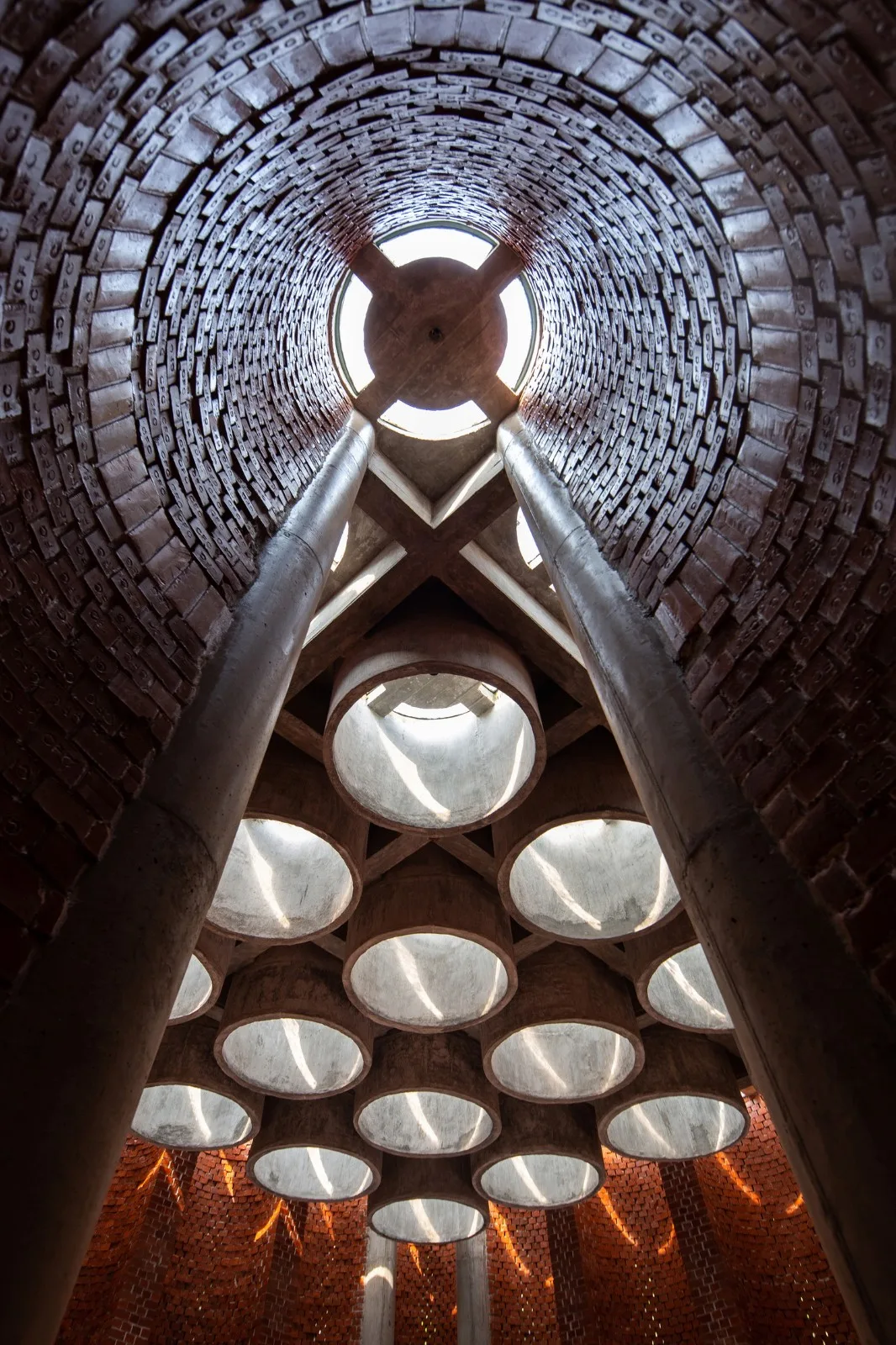 BIM Architecture | Mausoleum Memorial Hall, Concrete Cylinder 'Dripping'/Sthapotik