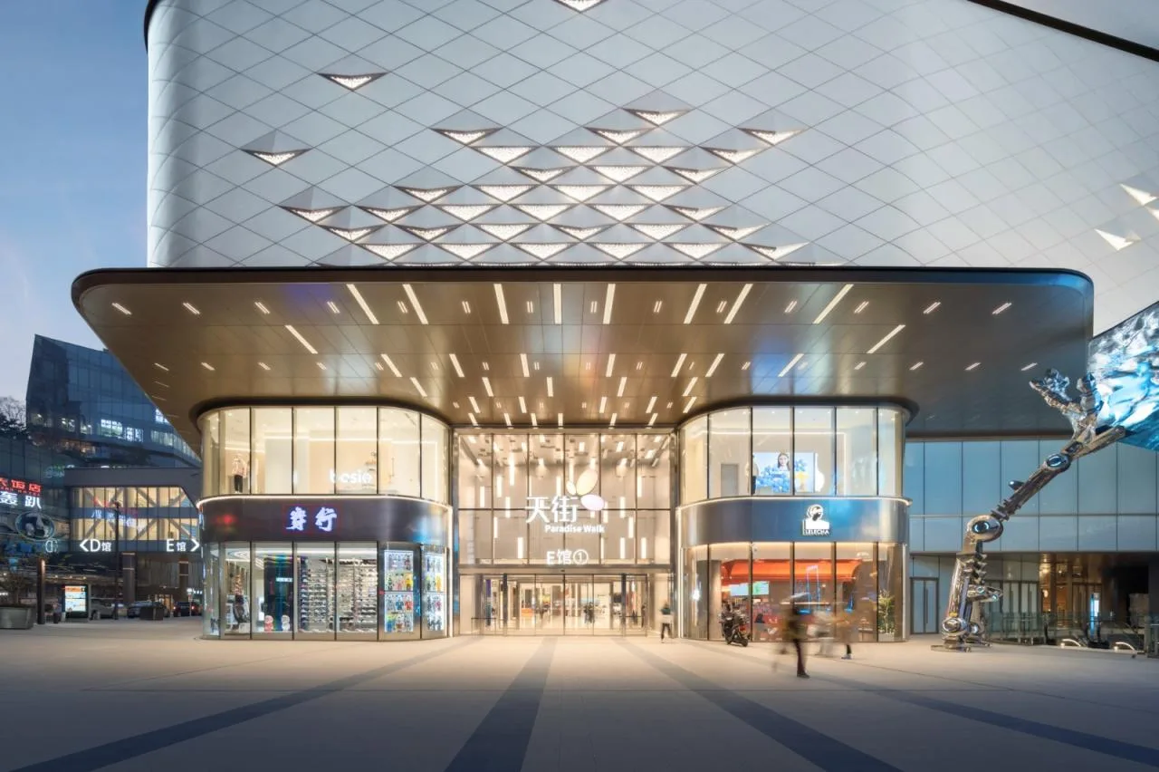 BIM Architecture | Ten Years of Construction, One Sky Street, One City: Chongqing Longhu Times Sky Street E-Hall/Chengzhi Design