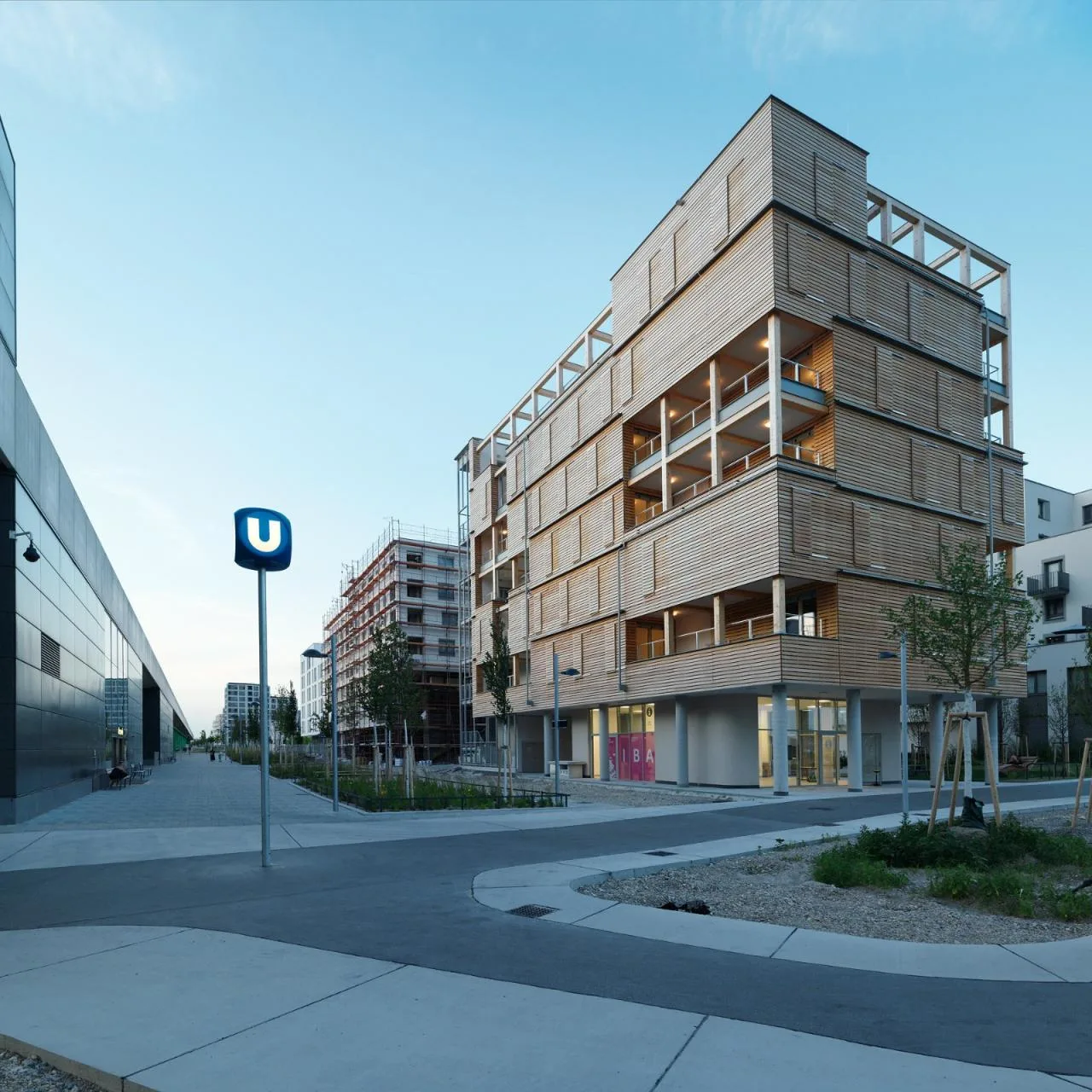 BIM Architecture | Binhu Forum Apartments/Heri& salli