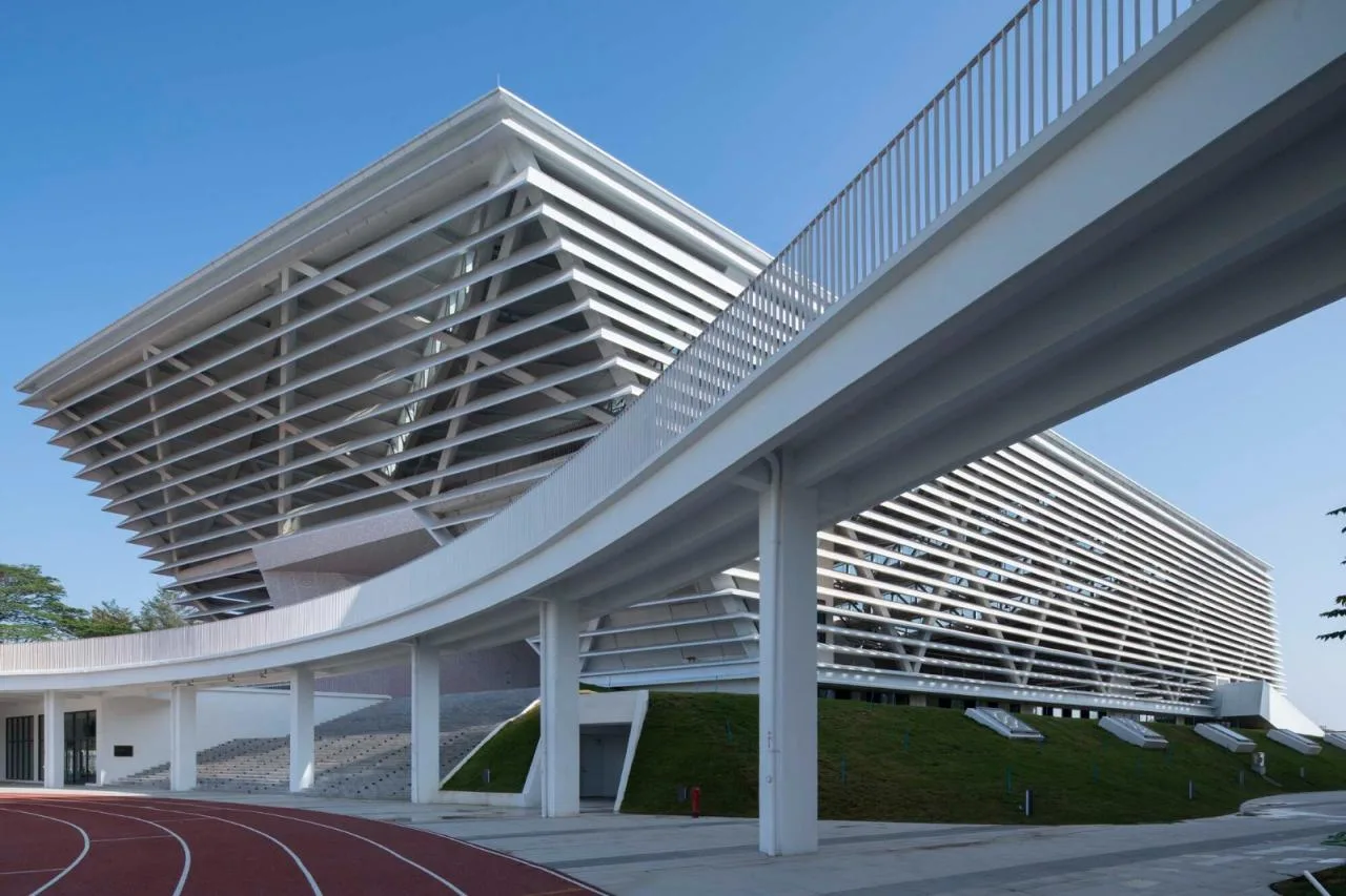 BIM Architecture | NanHai Guicheng Jingui High School/Vertical Beam Society