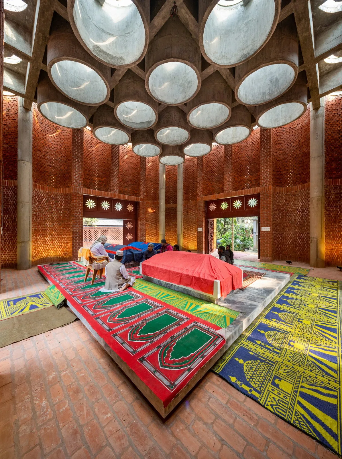 BIM Architecture | Mausoleum Memorial Hall, Concrete Cylinder 'Dripping'/Sthapotik