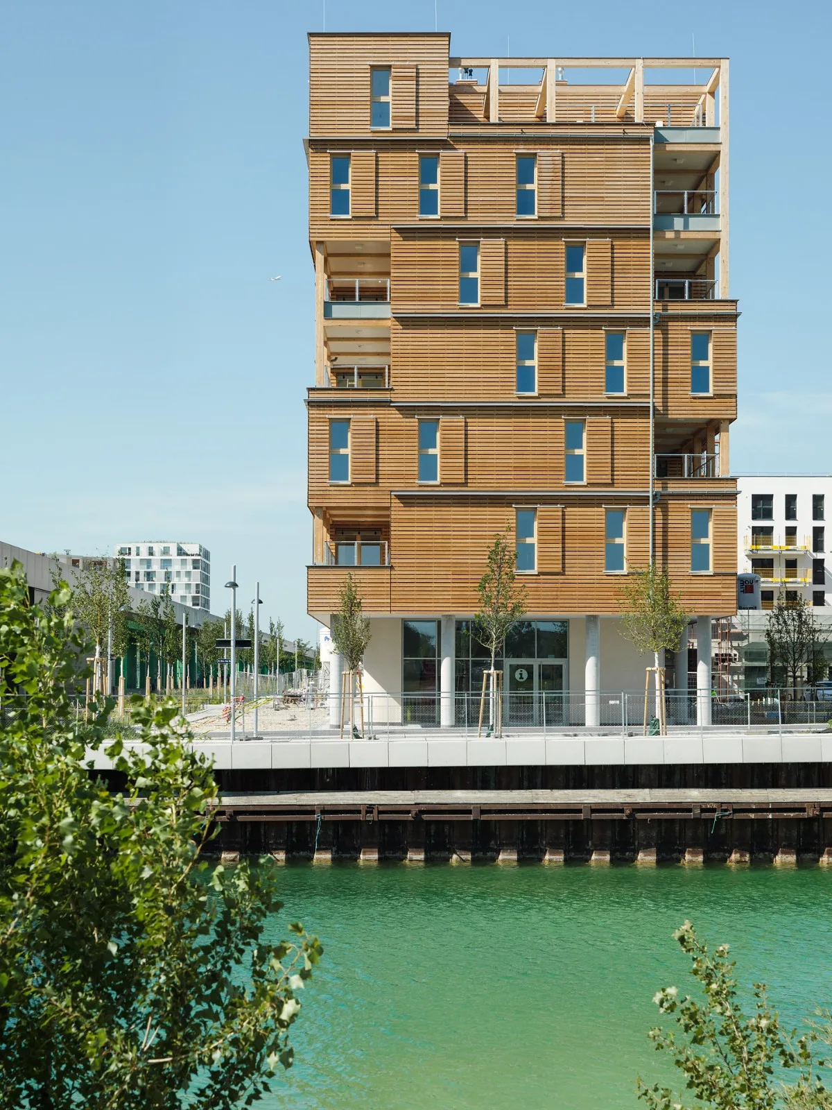 BIM Architecture | Binhu Forum Apartments/Heri& salli