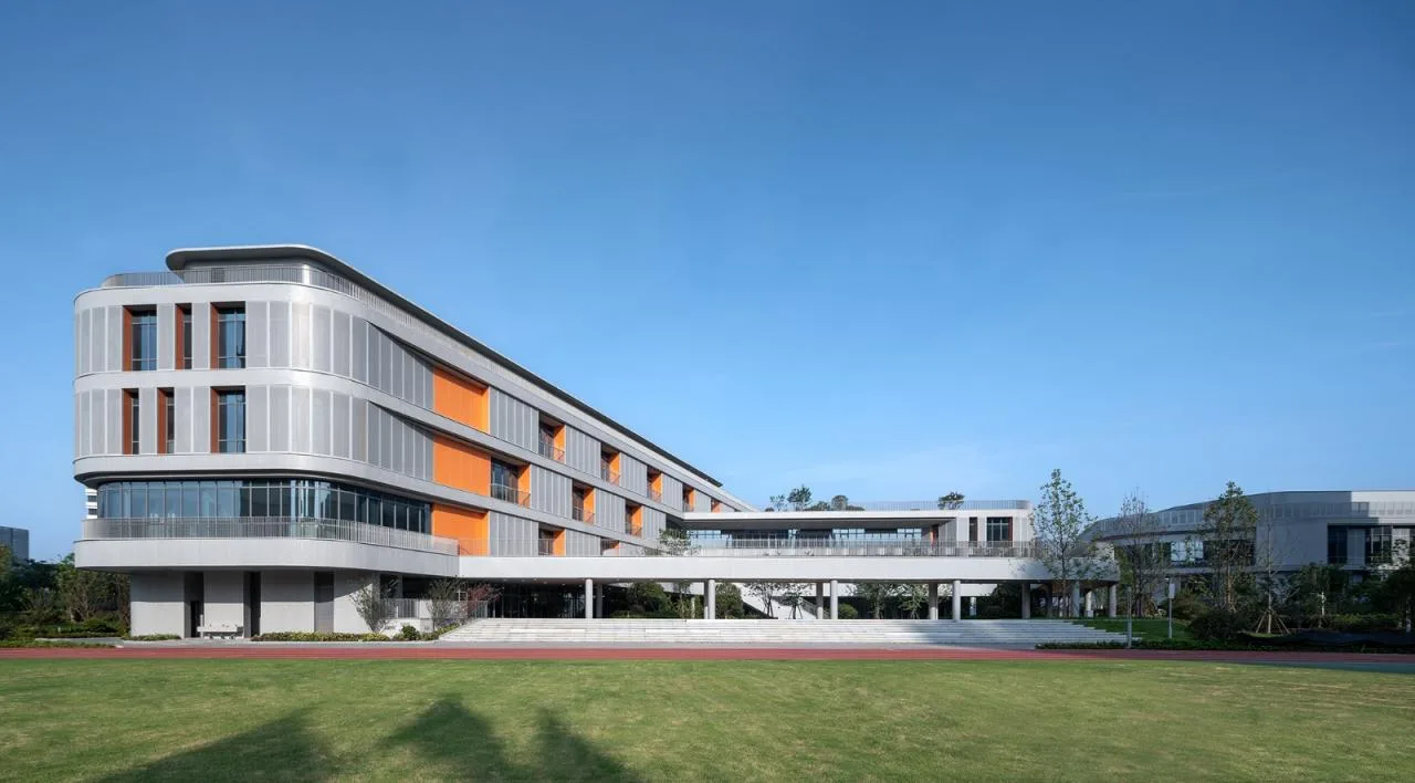 BIM Architecture | Dialogue with Childlike Hearts, Natural Paradise: Hangzhou Jiangnan Experimental School Education Group Jianghui Primary School/Zhejiang University Architectural Design and Research Institute