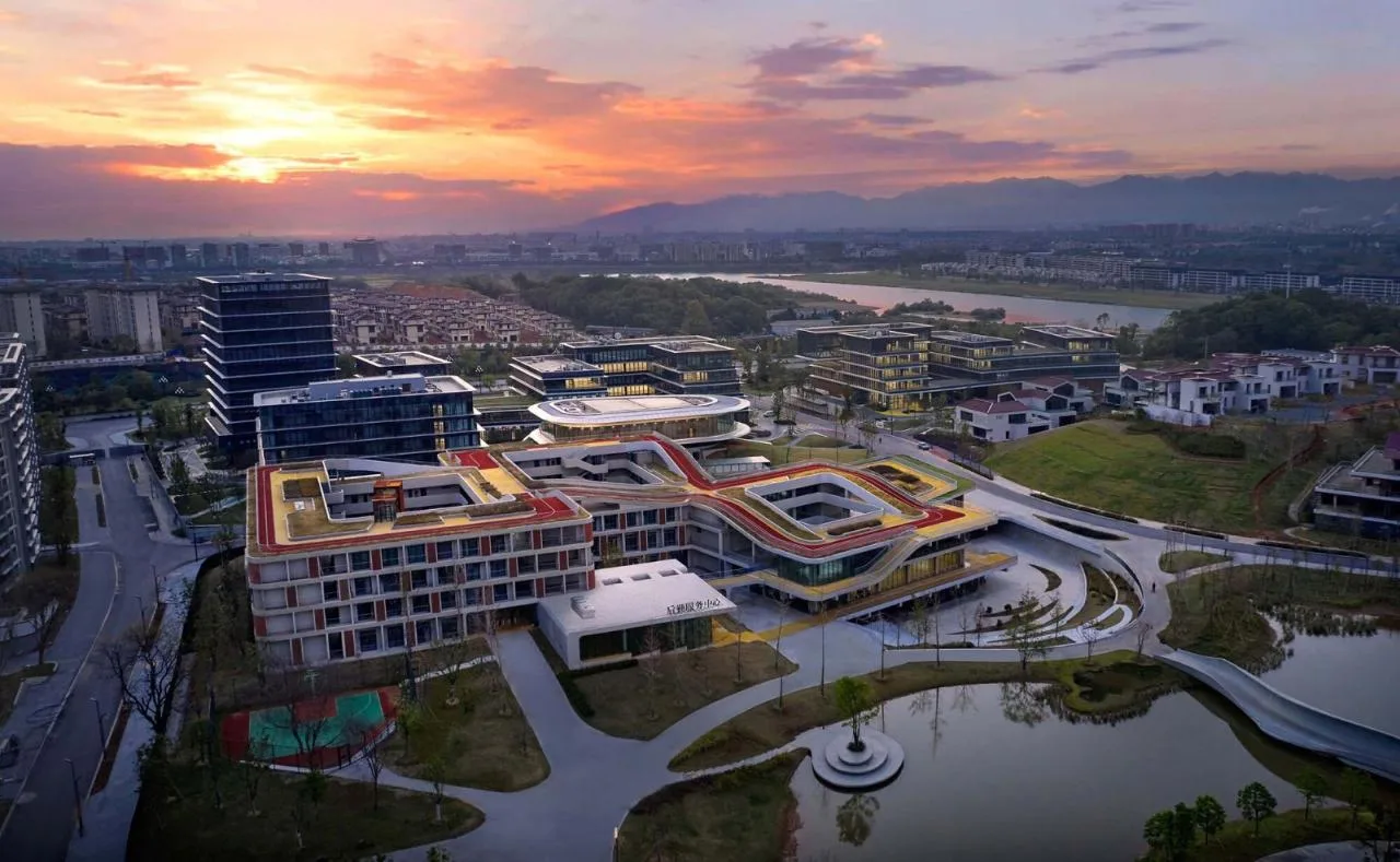 BIM Architecture | Yangtze River Delta Research Institute of University of Electronic Science and Technology of China (Quzhou) · Life Center/Tongji Institute Sifang Institute Innovation Design Center