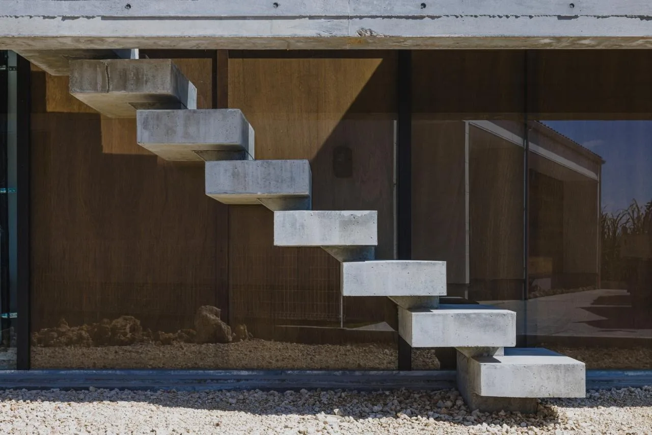 BIM Architecture | Single Legged House/IG Architects