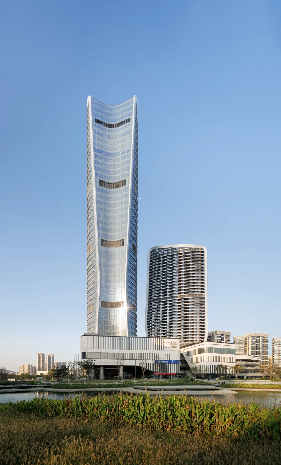 BIM Architecture | Jinwan Huafa International Business Center/10 Design