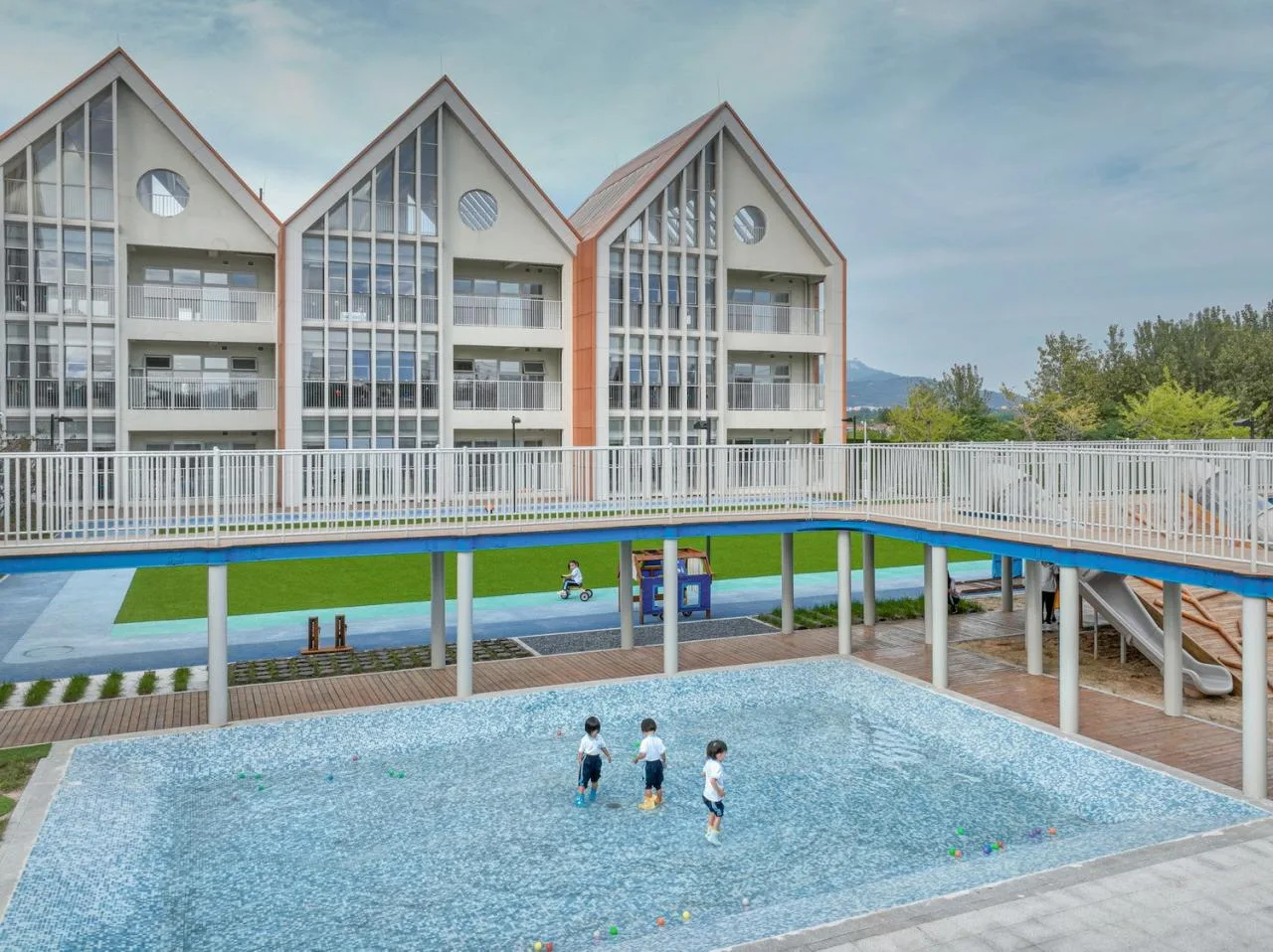 BIM Architecture | Mountain Fuji Unlimited Kindergarten/Deca Architectural Design Center
