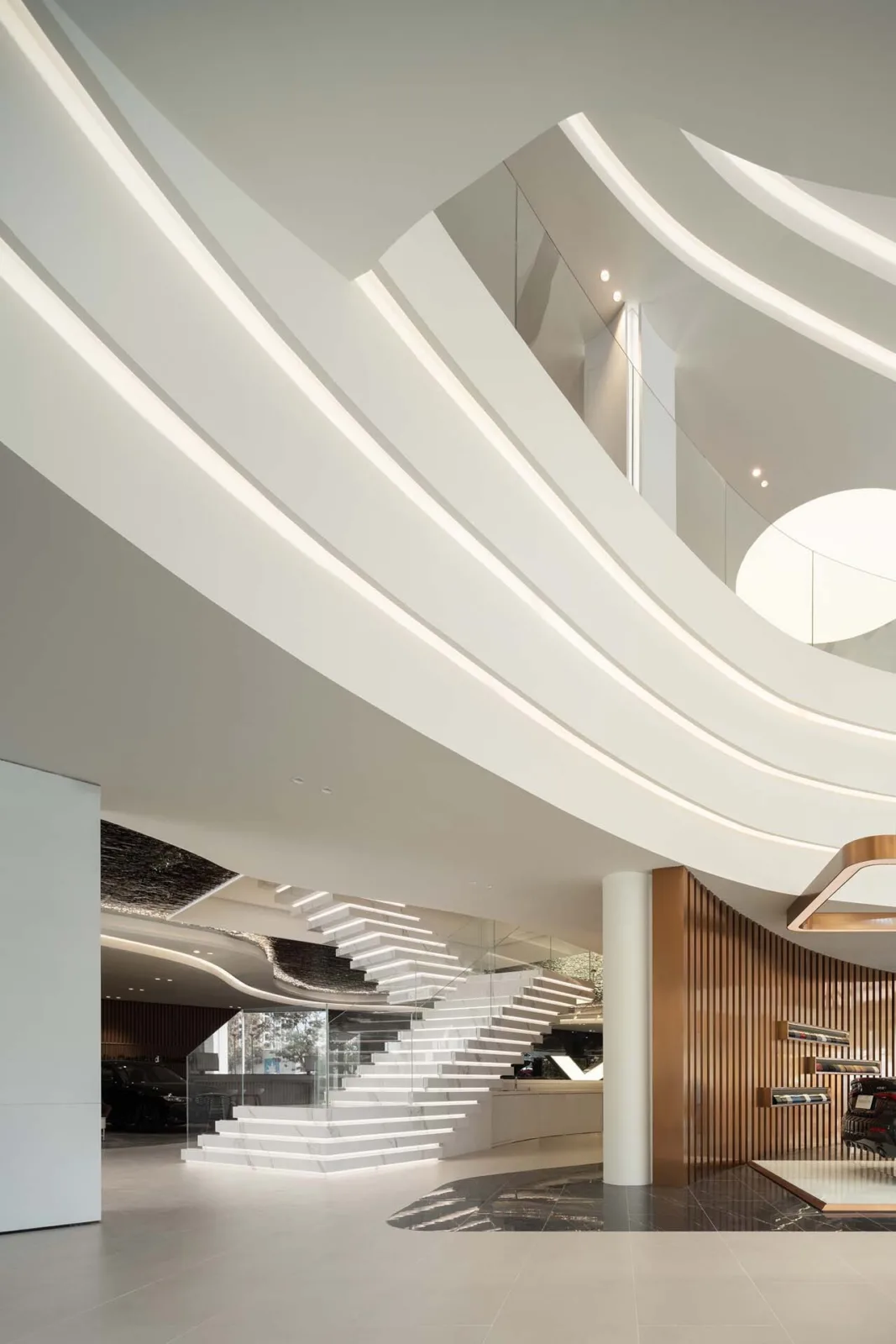 BIM Architecture | BMW Qianhai Customer Experience Center/Zhu Haibo Architectural Design Firm
