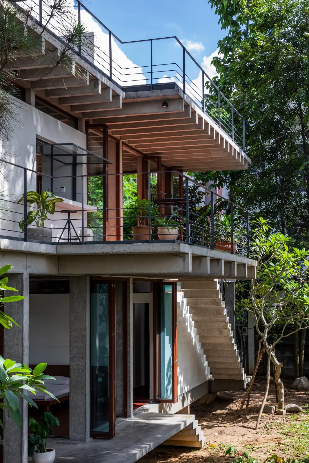 BIM Architecture | Floating Residence/Sanuki Daisuke Architects