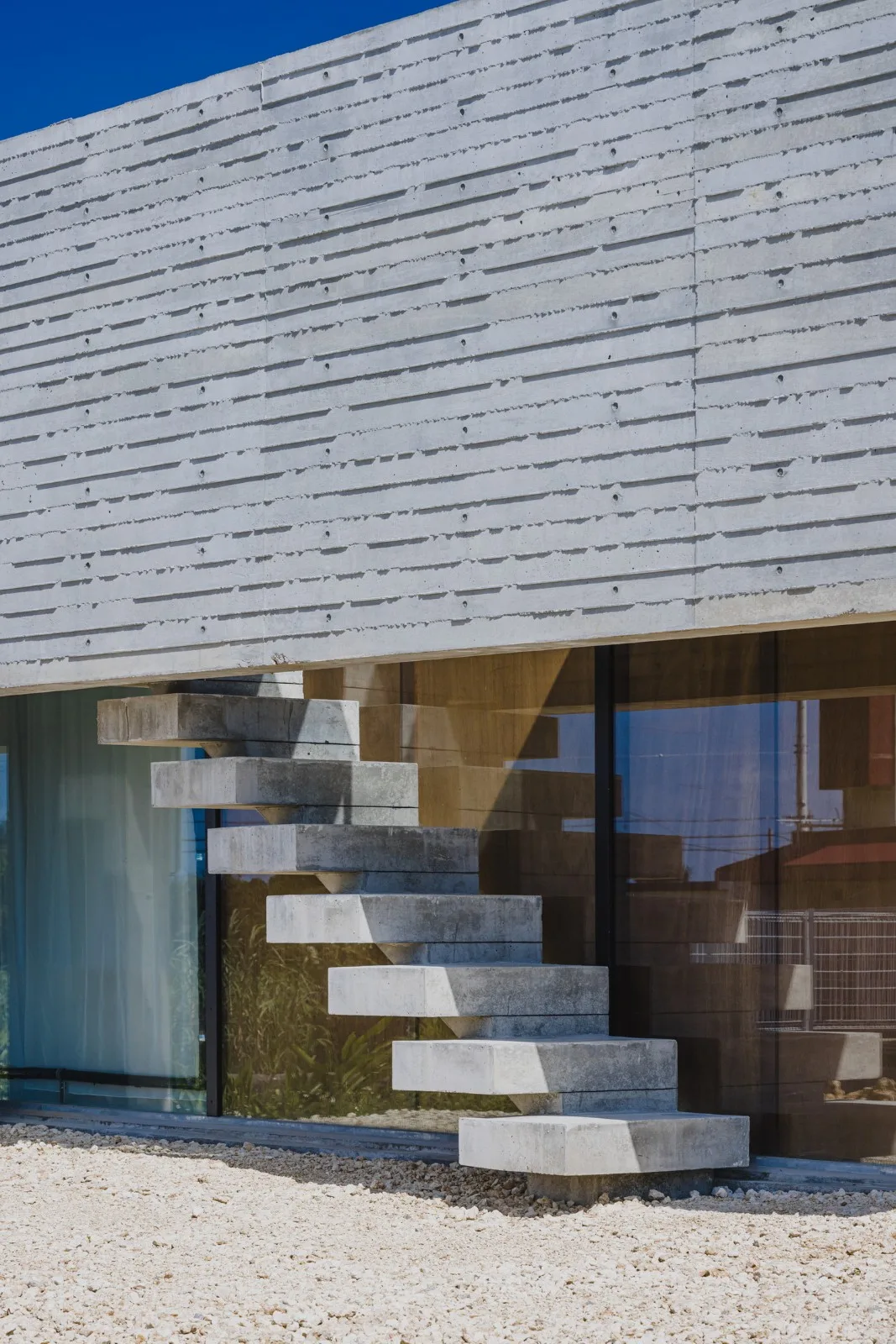 BIM Architecture | Single Legged House/IG Architects