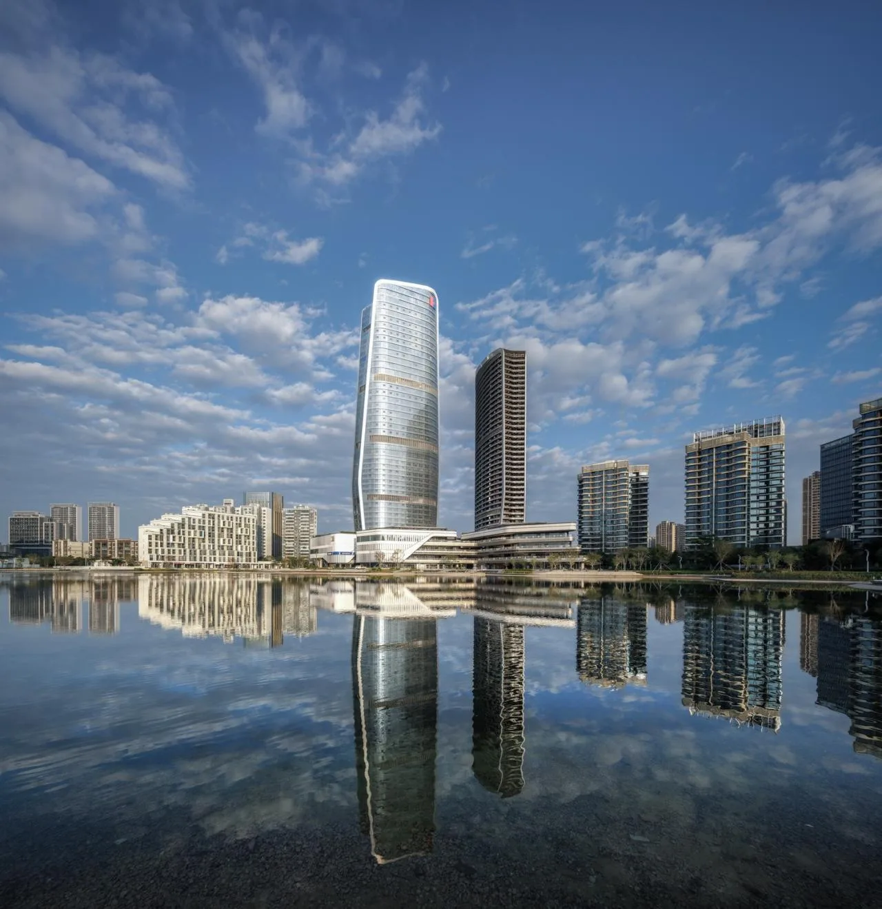 BIM Architecture | Jinwan Huafa International Business Center/10 Design