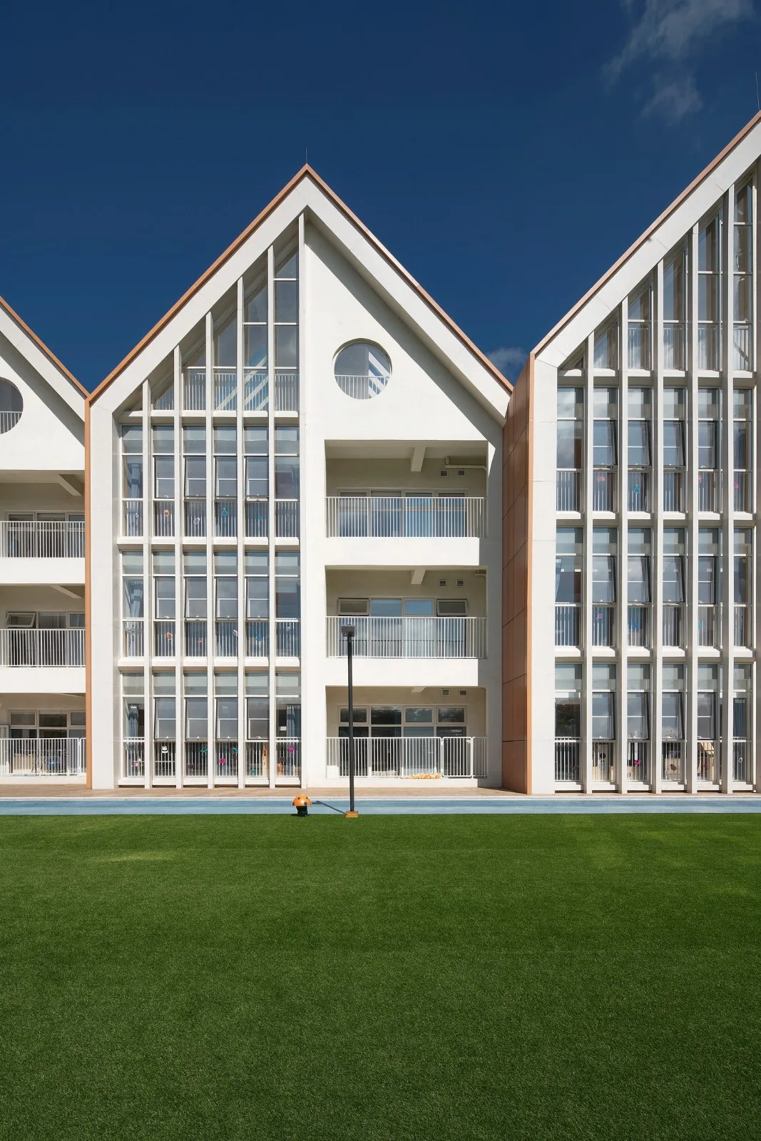 BIM Architecture | Mountain Fuji Unlimited Kindergarten/Deca Architectural Design Center