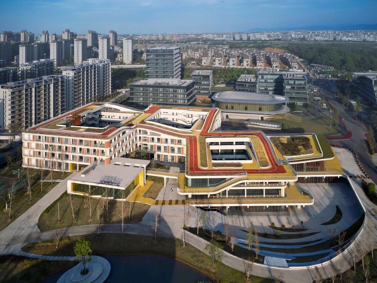 BIM Architecture | Yangtze River Delta Research Institute of University of Electronic Science and Technology of China (Quzhou) · Life Center/Tongji Institute Sifang Institute Innovation Design Center